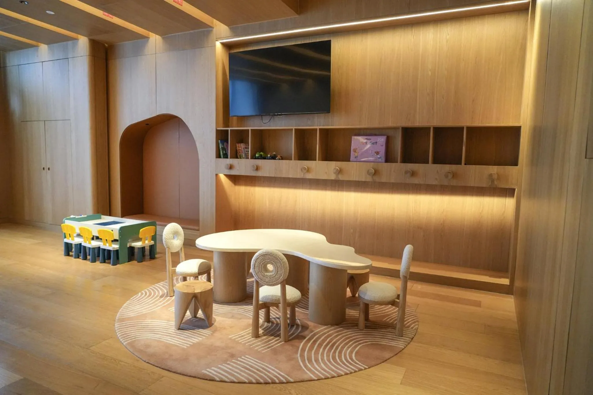 Area and facilities in Holiday Inn Resort Kanas Hemu by IHG