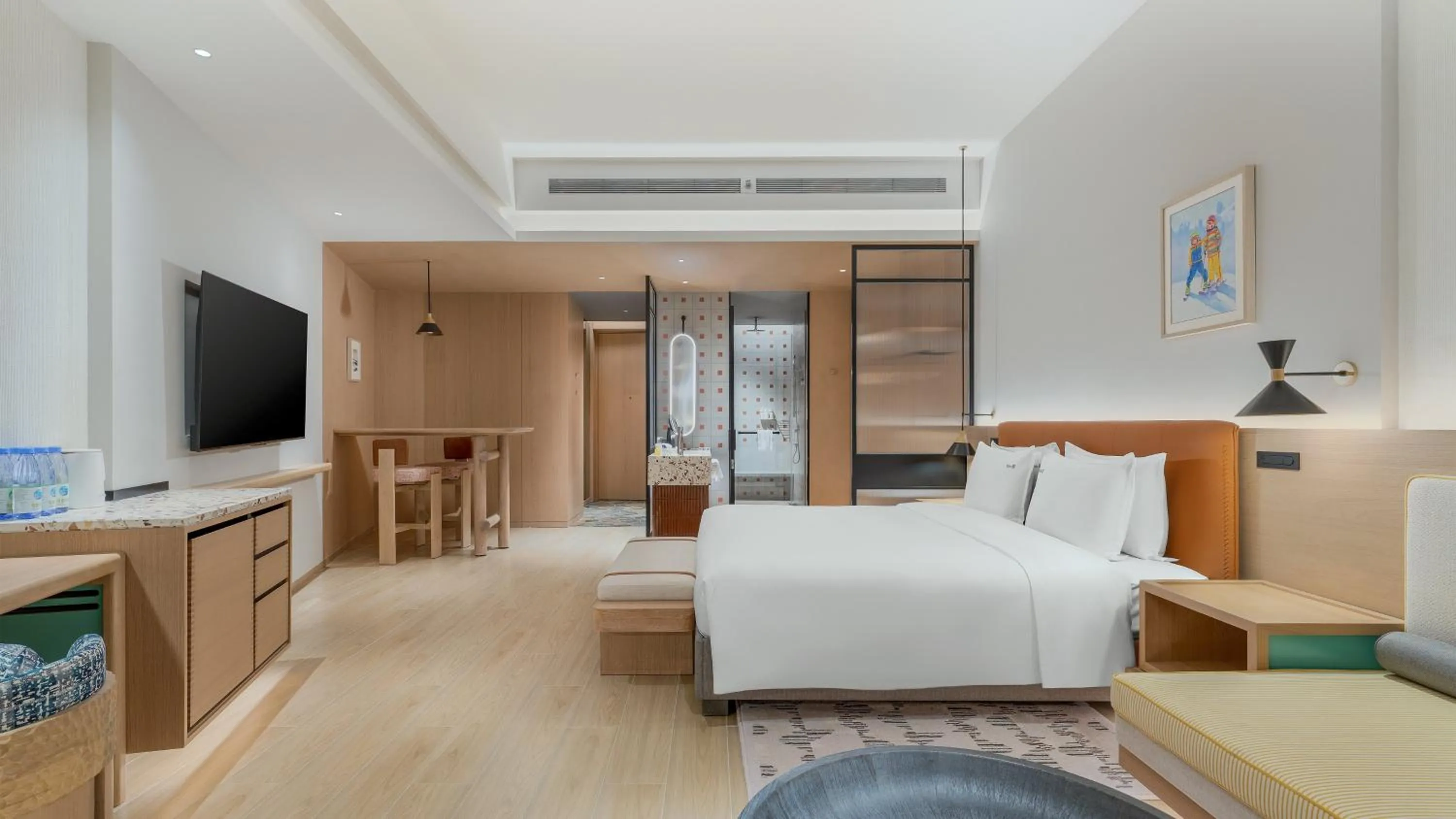 Photo of the whole room, Bed in Holiday Inn Resort Kanas Hemu by IHG