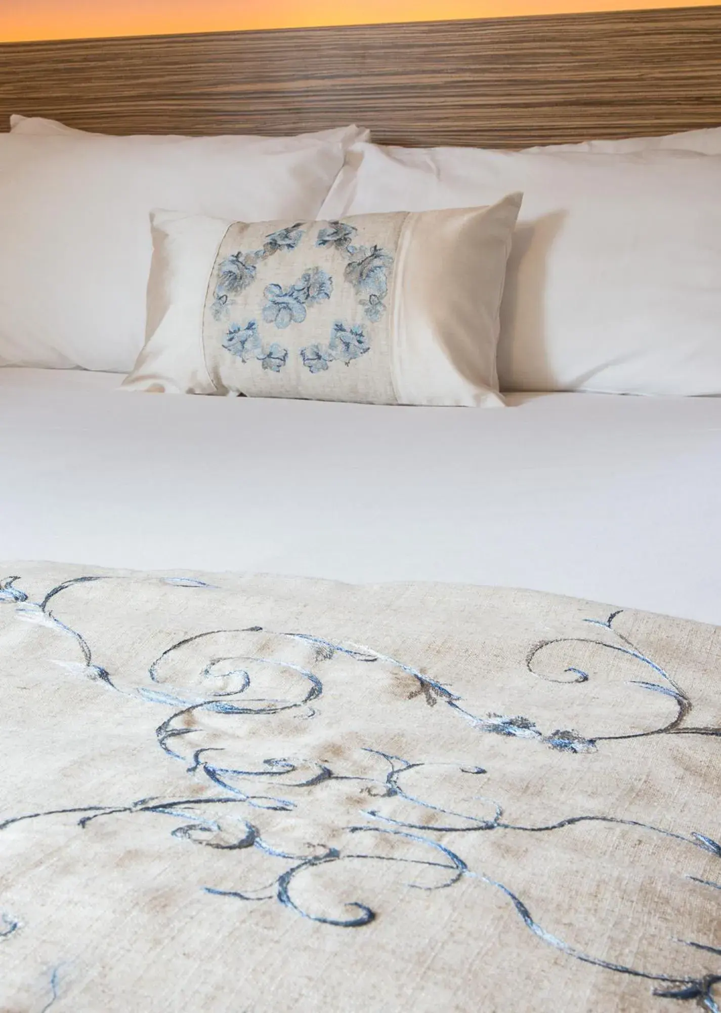 Bed in Redwings Lodge Wolverhampton Central Bed in Redwings Lodge Wolverhampton Central