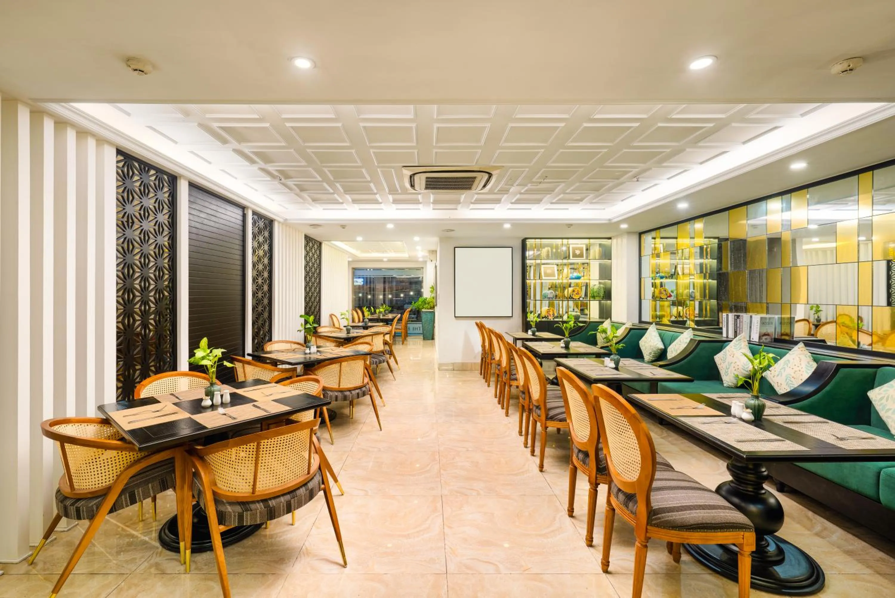 Restaurant/places to eat in The Embassy Hotel Hanoi