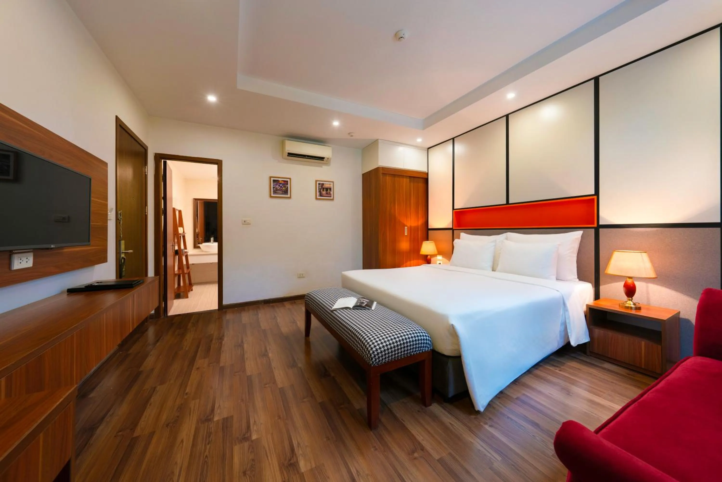 Bedroom, Bed in The Embassy Hotel Hanoi