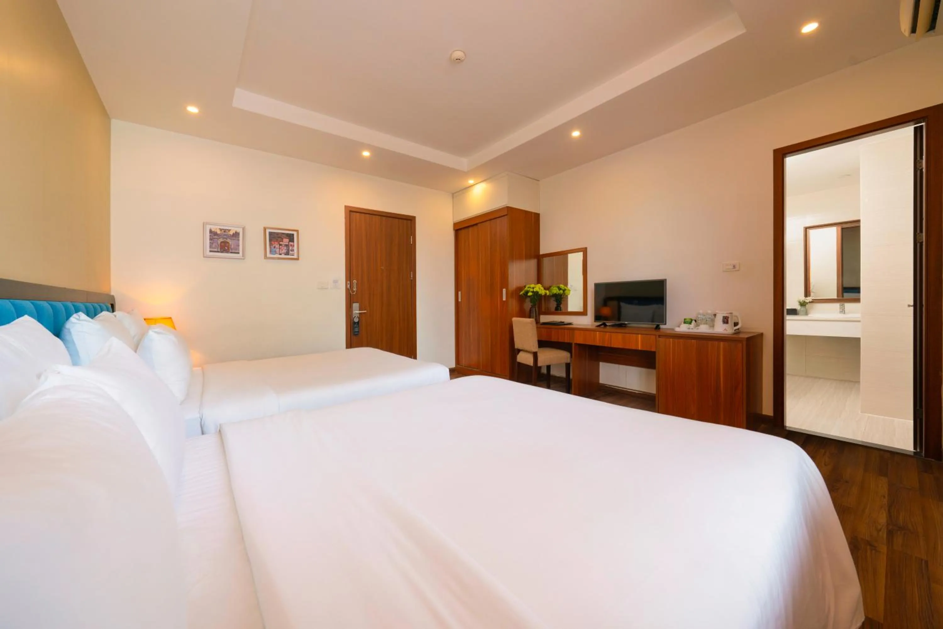 Bedroom, Bed in The Embassy Hotel Hanoi