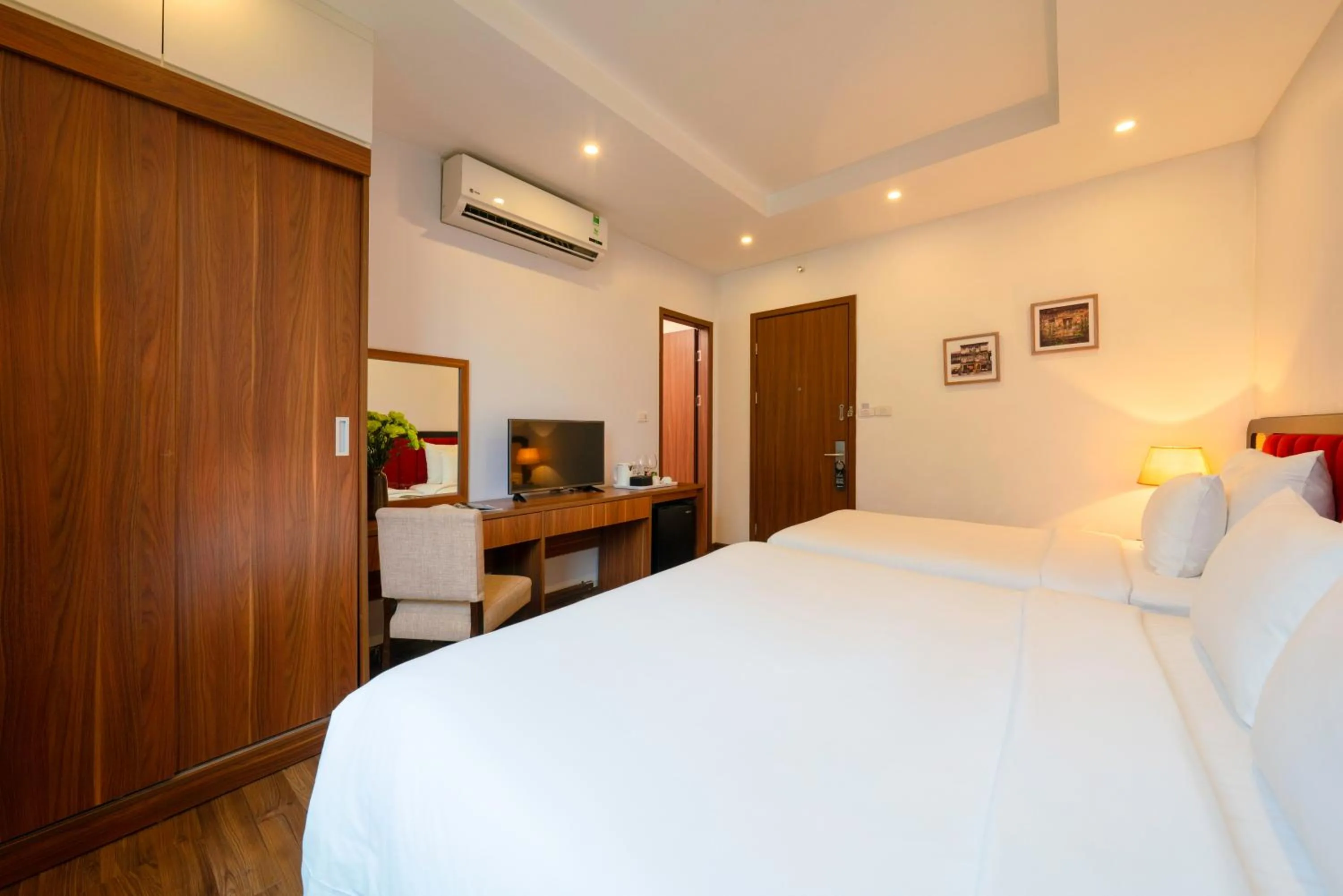 Bedroom, Bed in The Embassy Hotel Hanoi