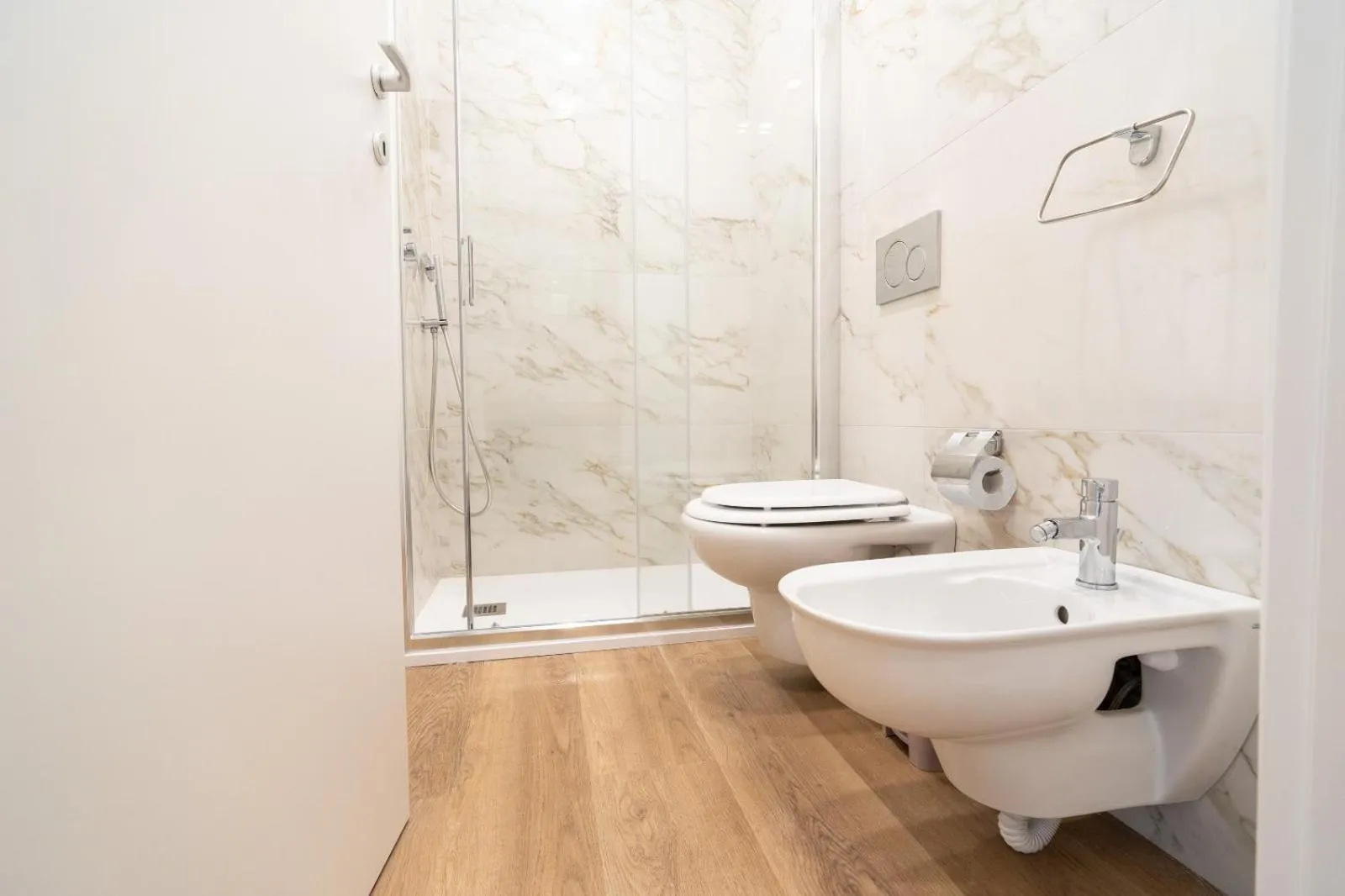 Shower in Archimedes suites