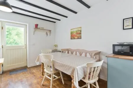 Dining area in Ash House Bed and Breakfast