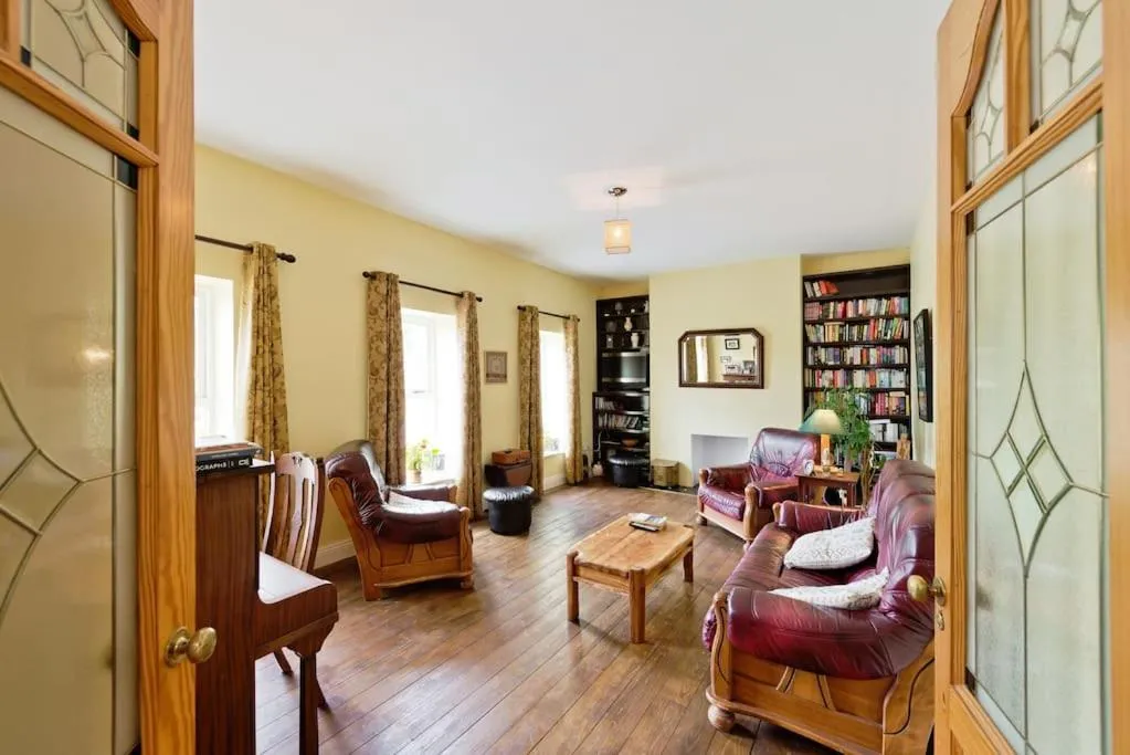 Seating area in Ash House Bed and Breakfast