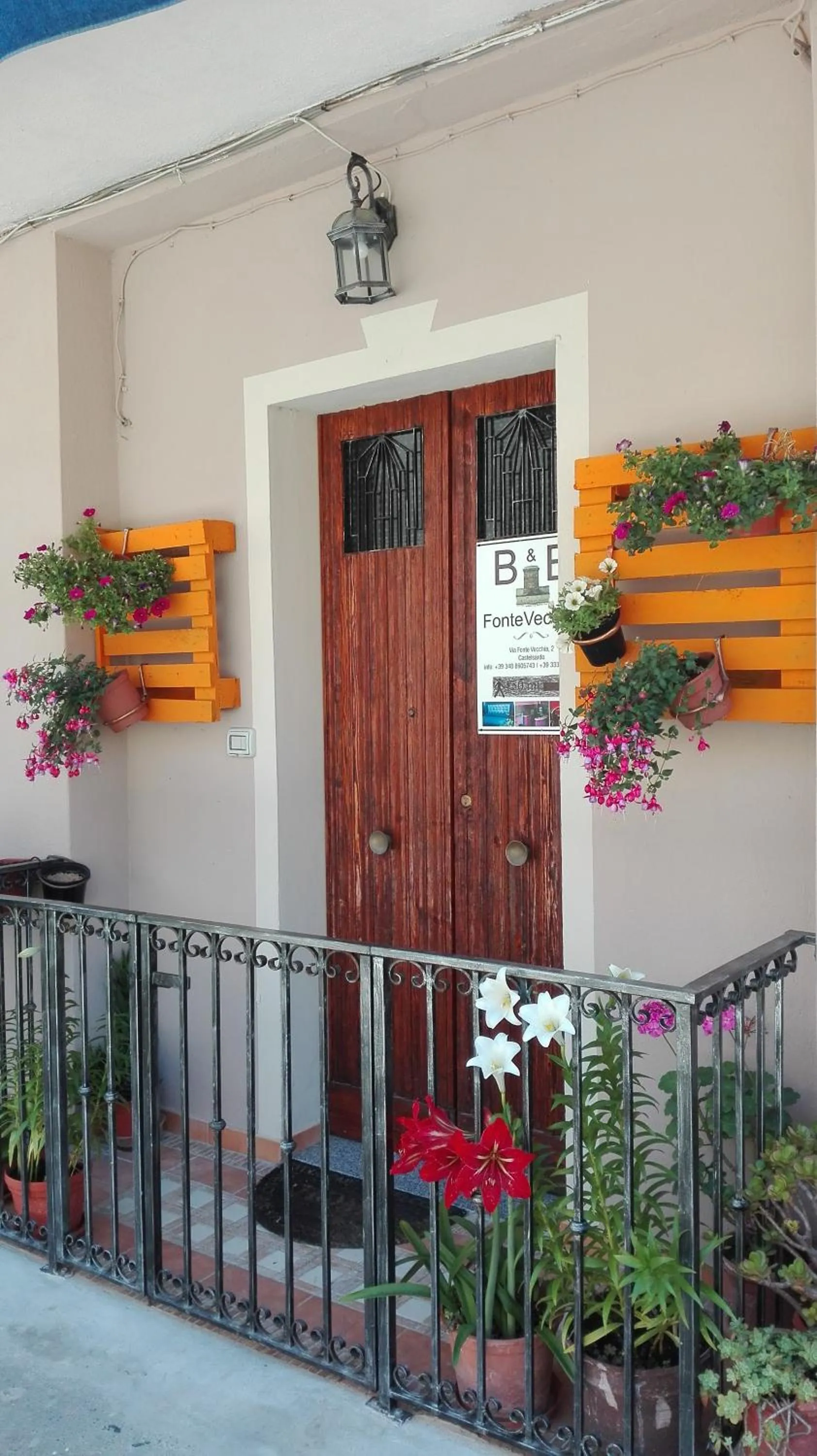 Facade/entrance in B&B Fontevecchia