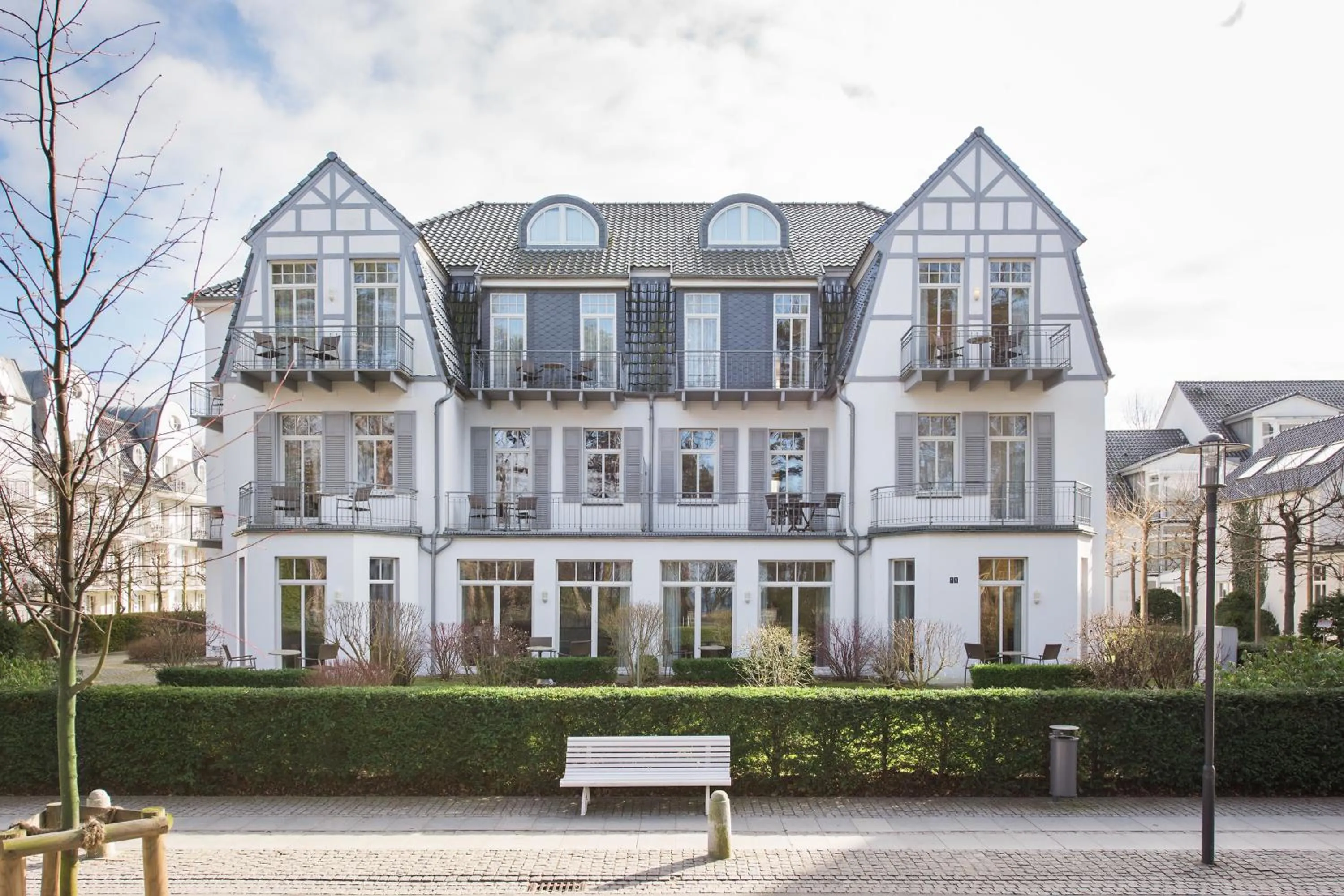 Facade/entrance in Aparthotel Kühlungsborn, Villa am Konzertgarten