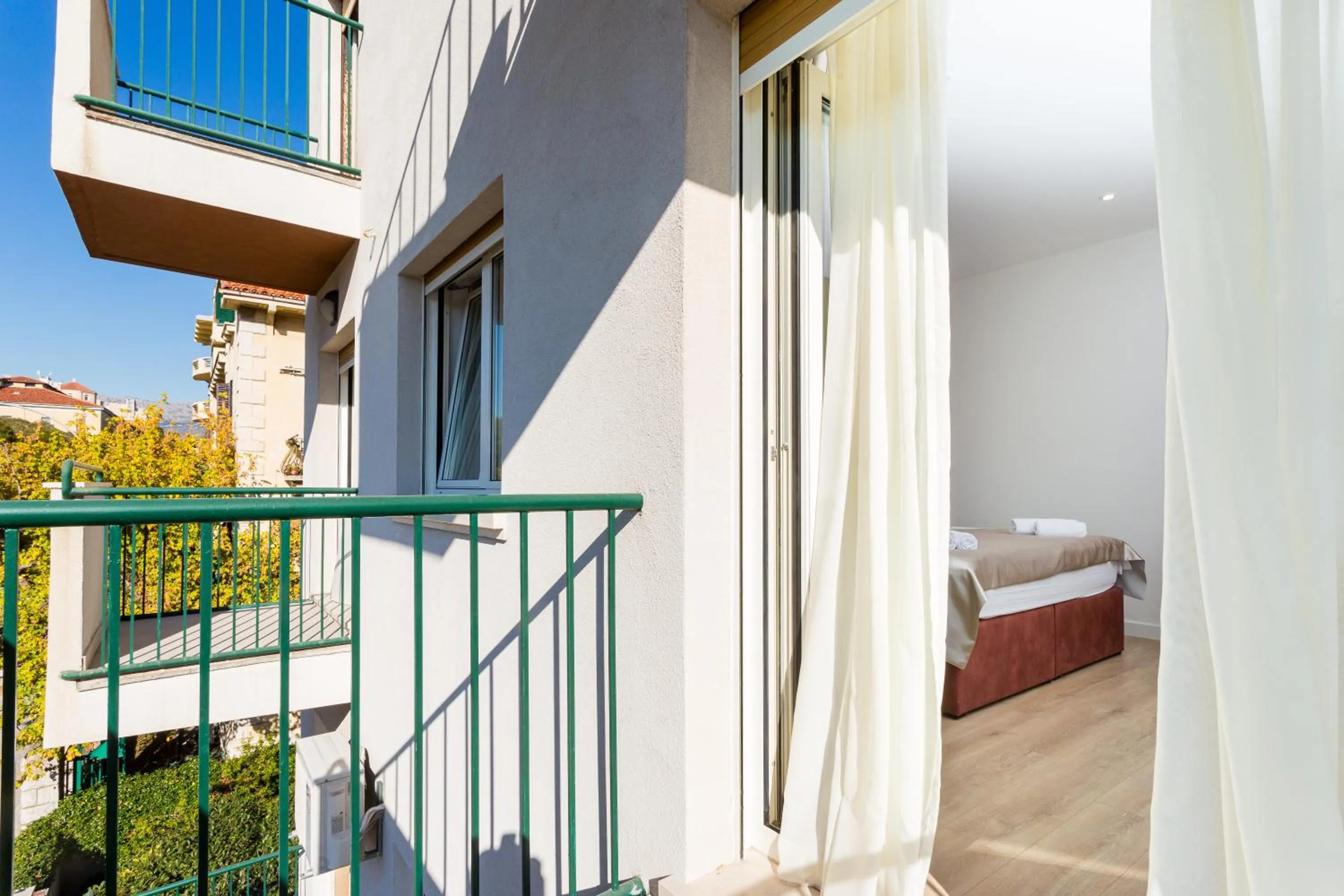 Balcony/Terrace, Bed in Shine of Life Luxury Rooms