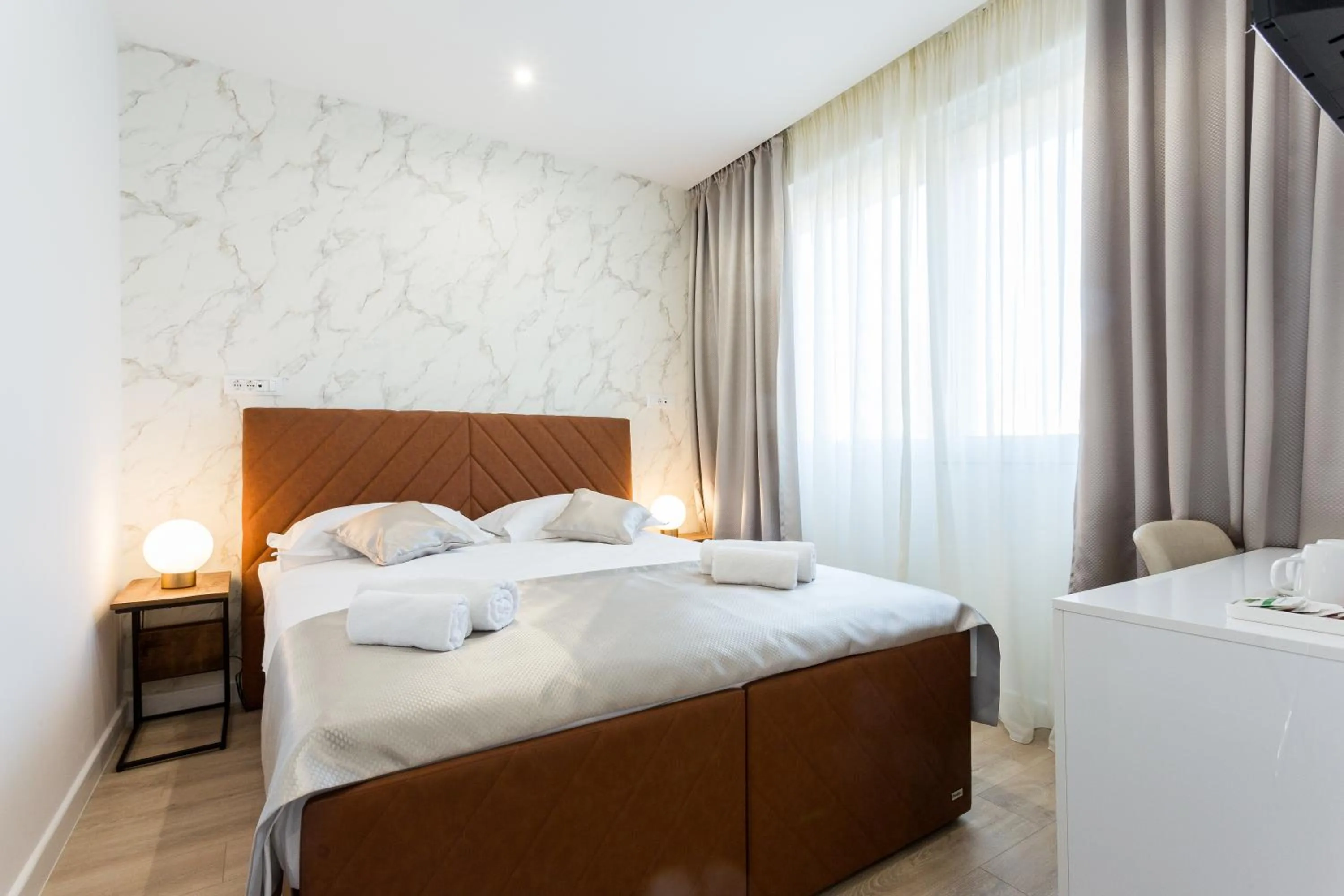 Bedroom, Bed in Shine of Life Luxury Rooms