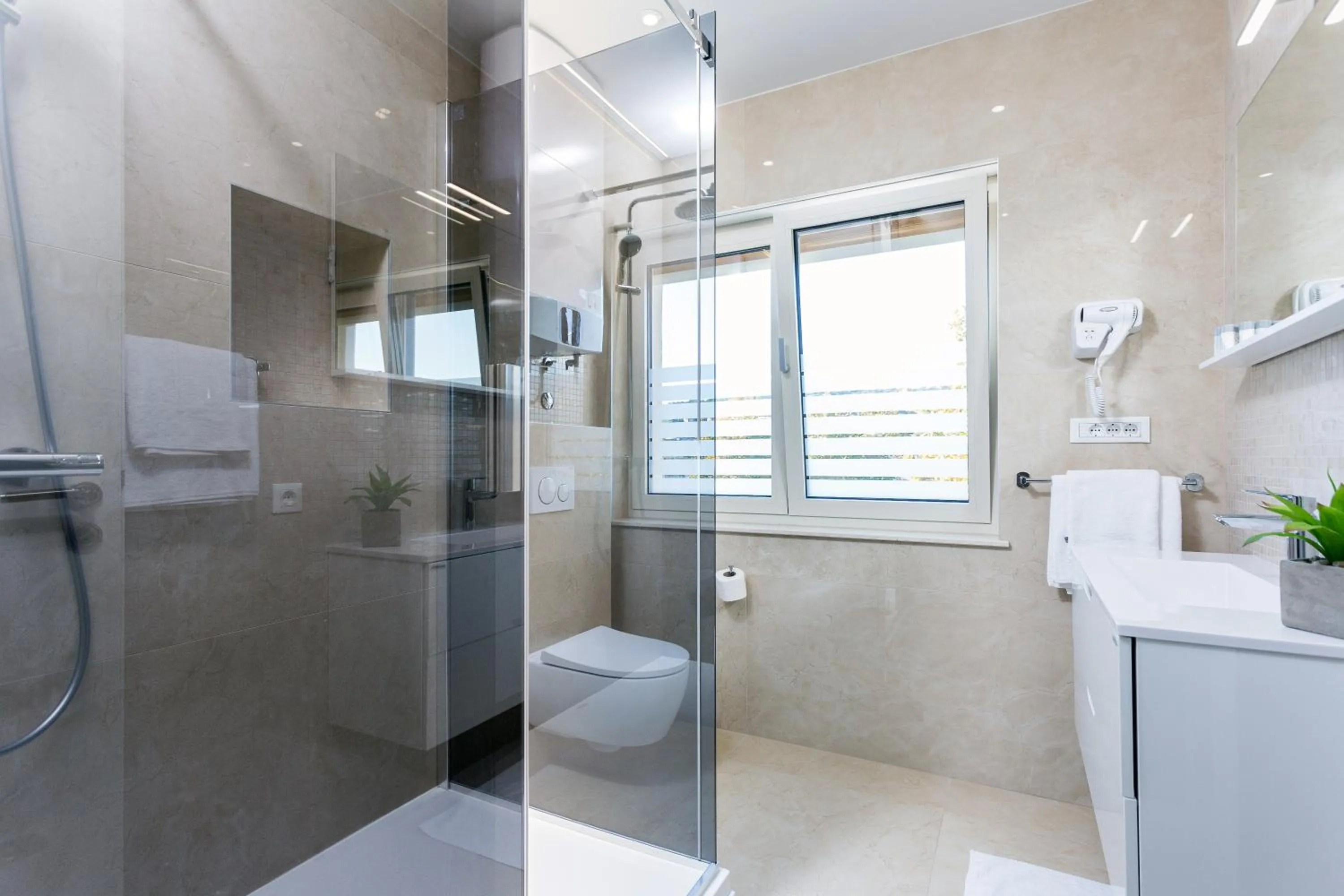 Bathroom in Shine of Life Luxury Rooms