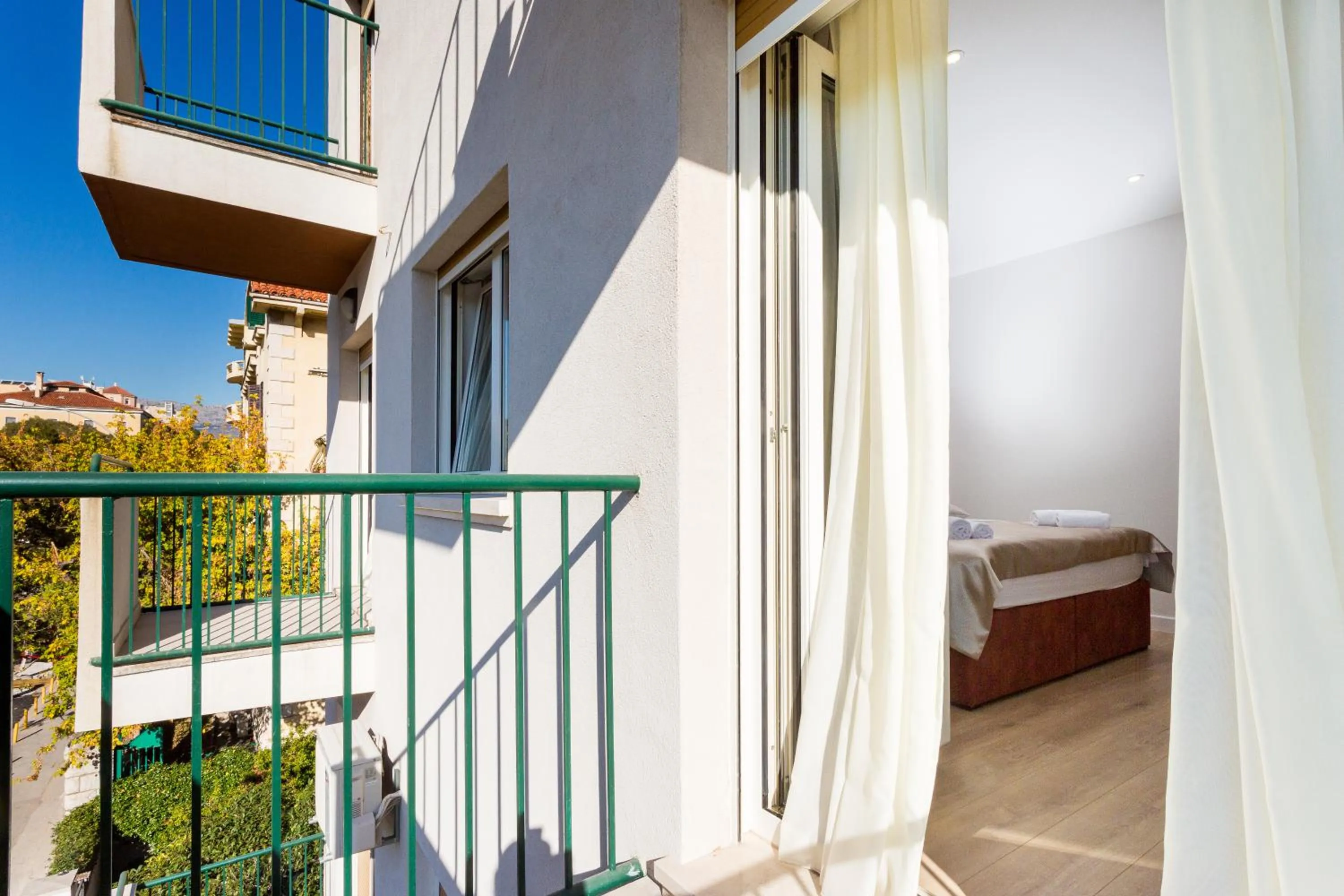 Balcony/Terrace, Bed in Shine of Life Luxury Rooms