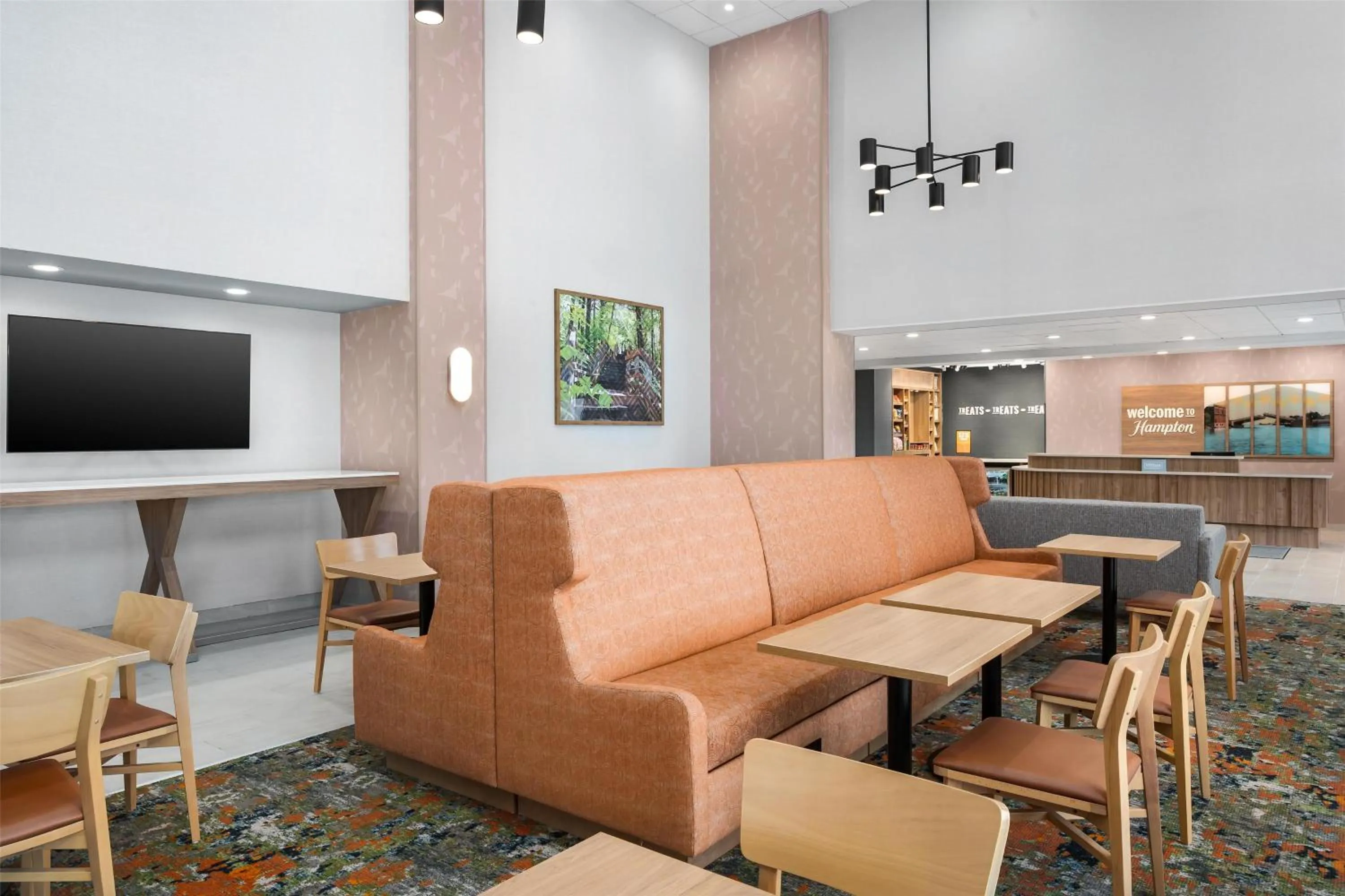 Lobby or reception in Hampton Inn & Suites Alpena
