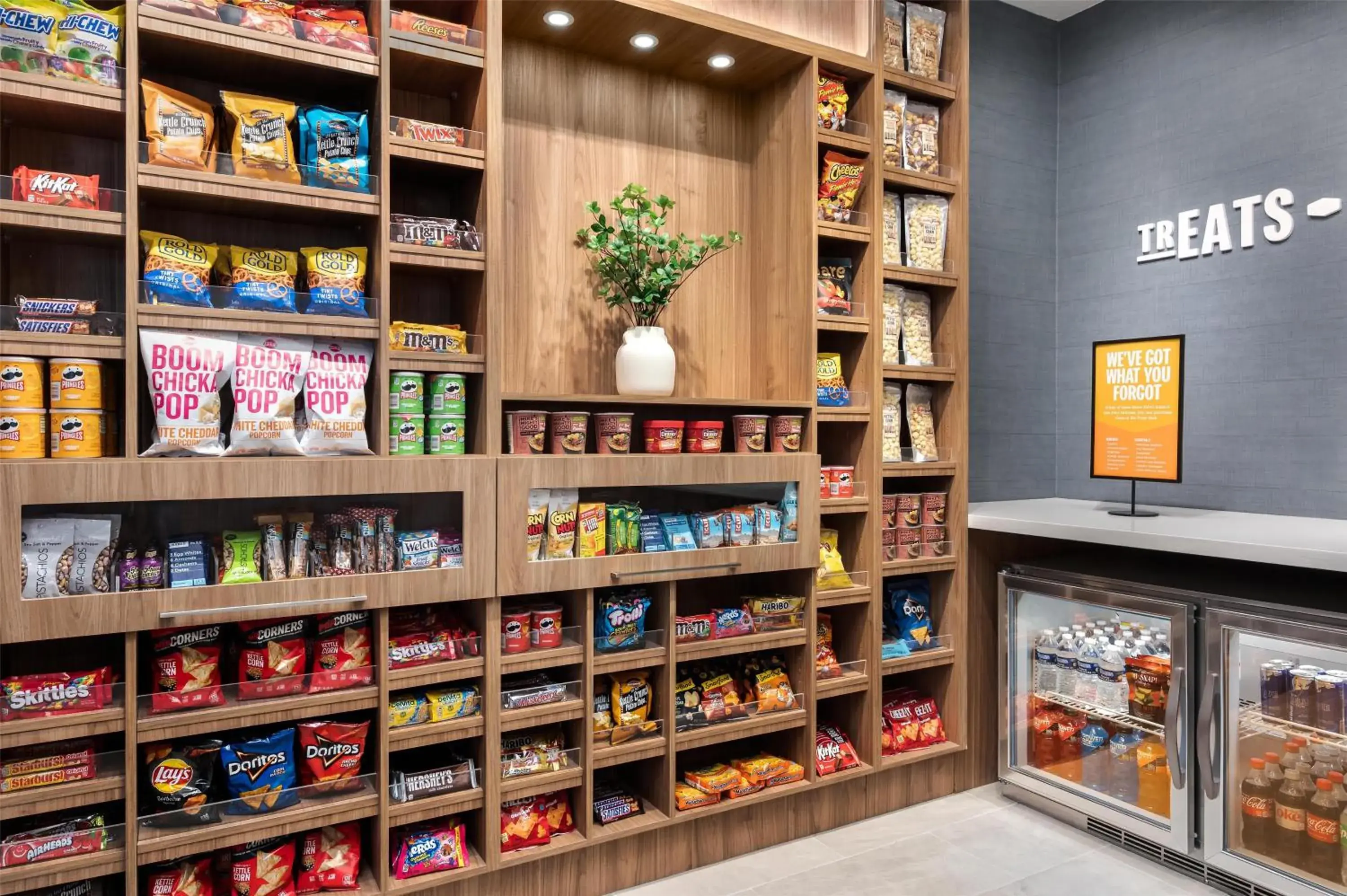 Restaurant/places to eat in Hampton Inn & Suites Alpena Restaurant/places to eat in Hampton Inn & Suites Alpena