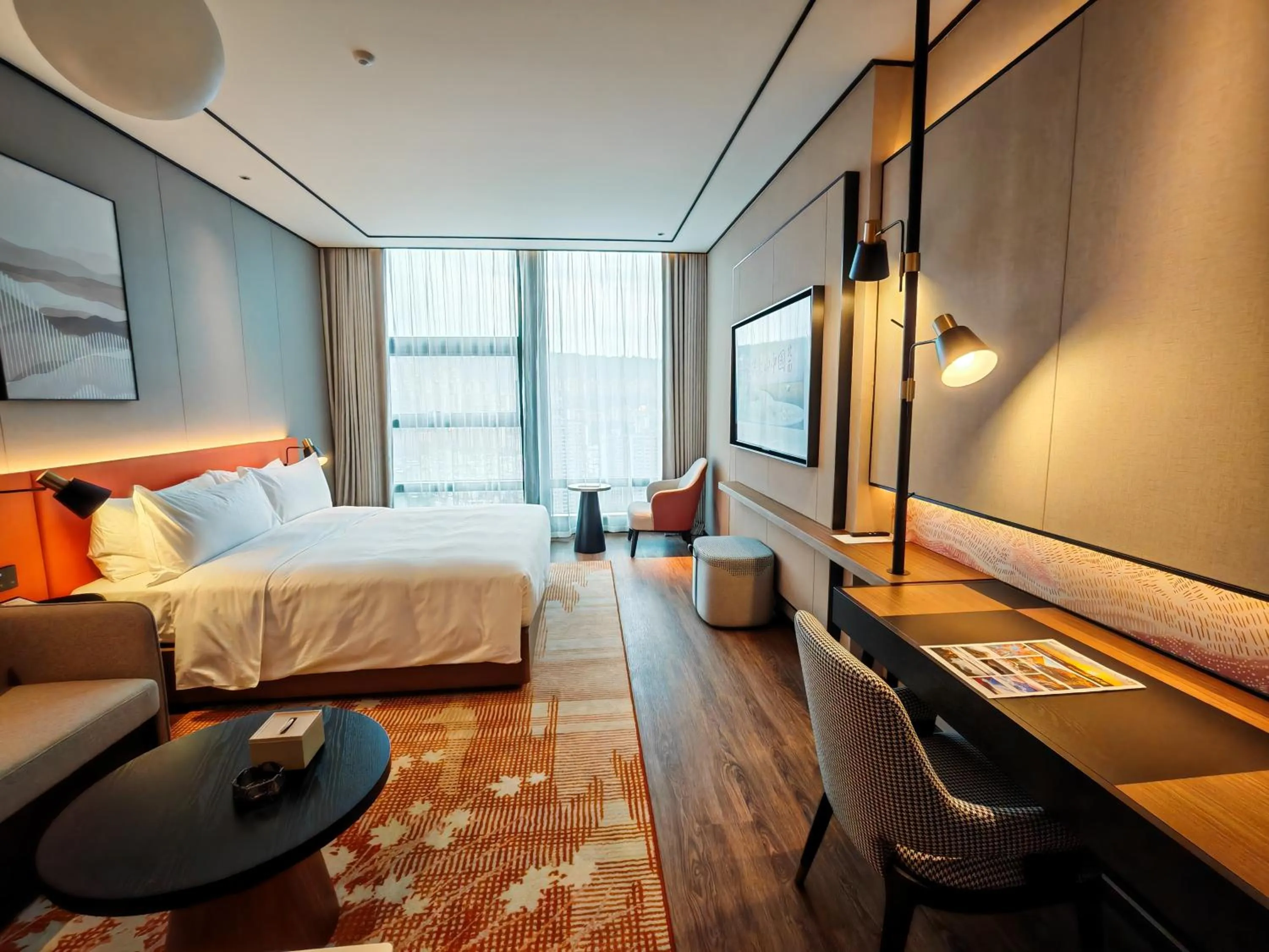 Bedroom, Bed in Hilton Garden Inn Bazhong Bazhou