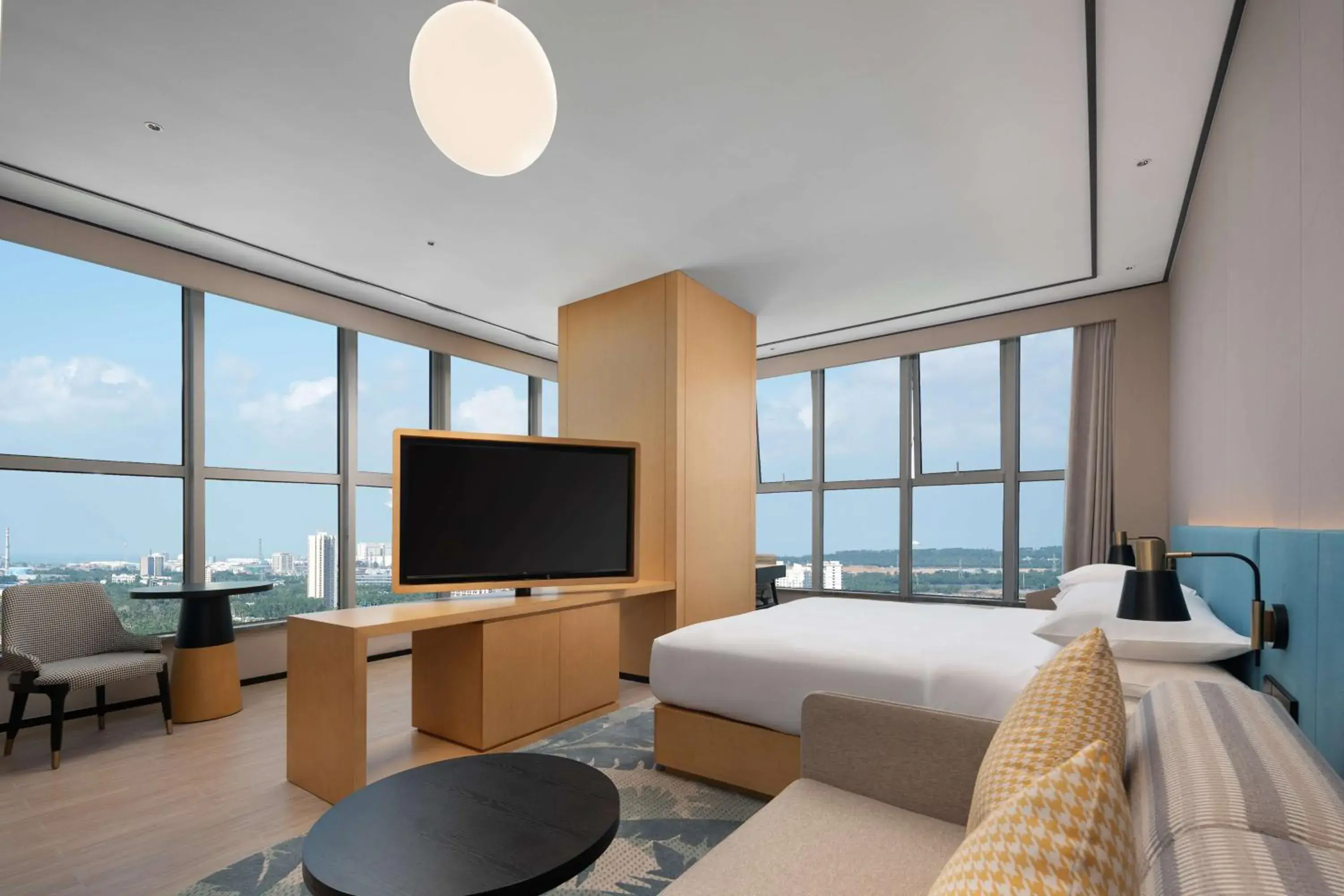 Bed in Hilton Garden Inn Danzhou Yangpu Bed in Hilton Garden Inn Danzhou Yangpu