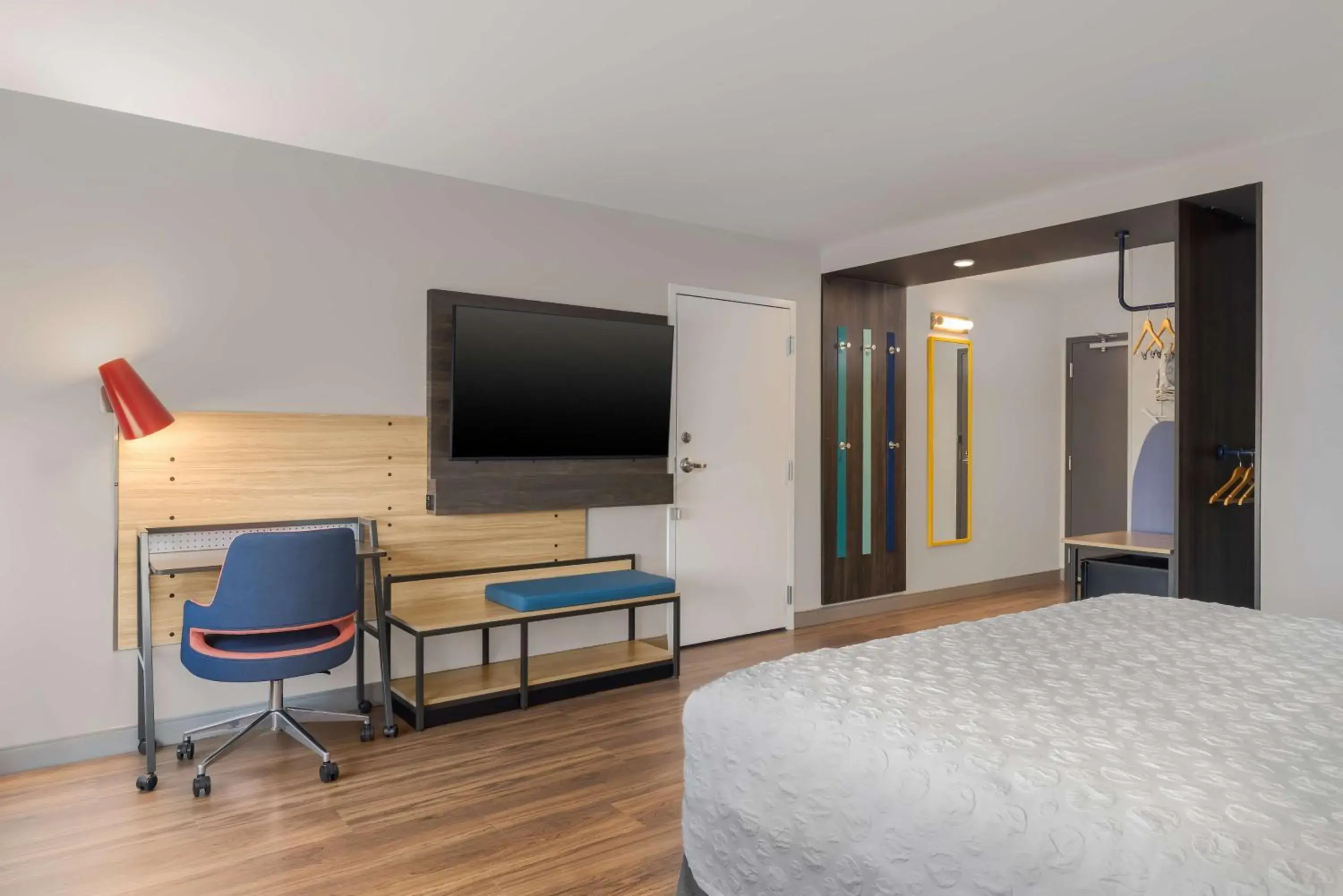 Bedroom, Bed in Tru By Hilton Oshkosh Bedroom, Bed in Tru By Hilton Oshkosh
