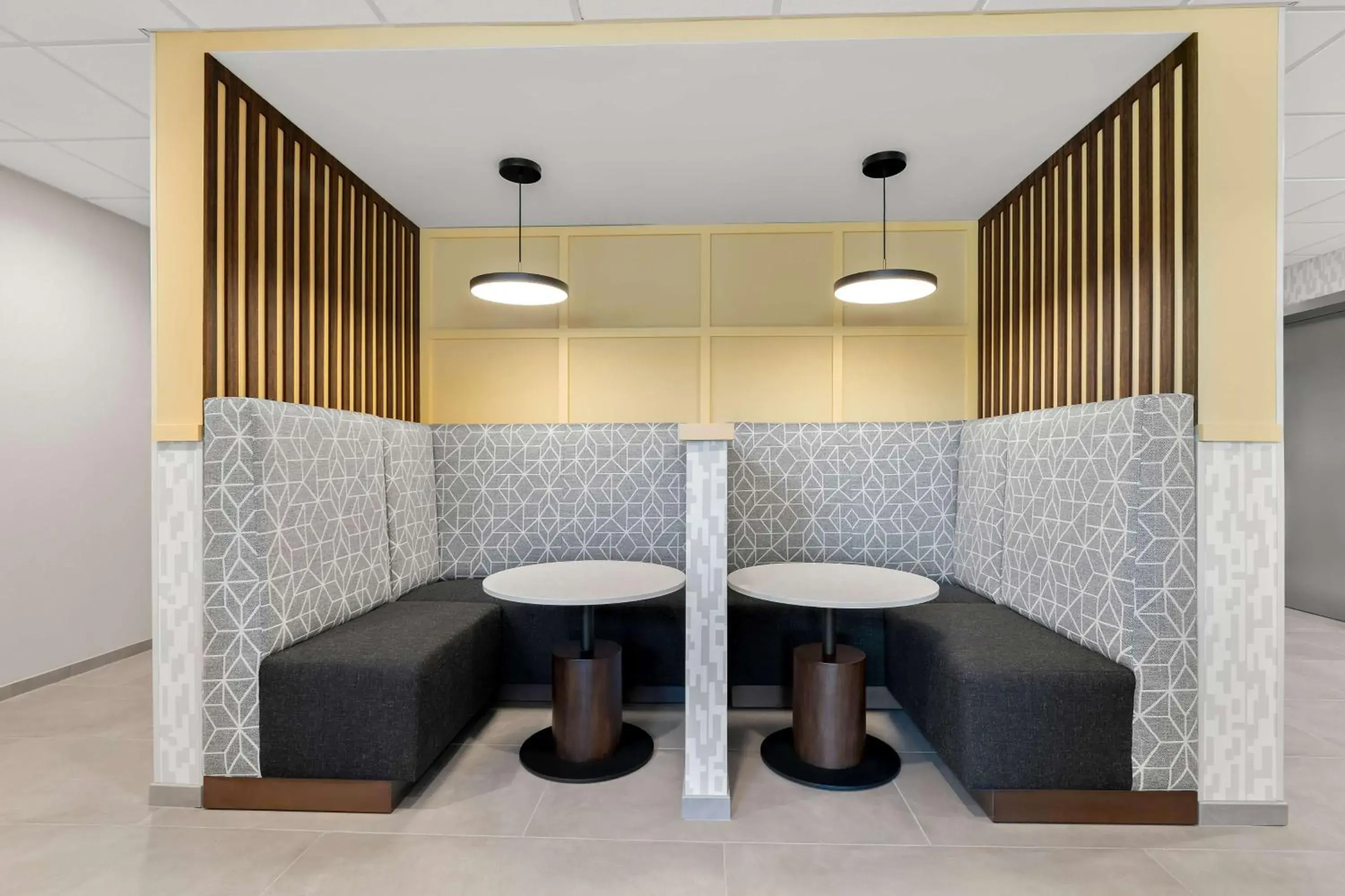 Lobby or reception in Hampton Inn & Suites Corona, Ca Lobby or reception in Hampton Inn & Suites Corona, Ca