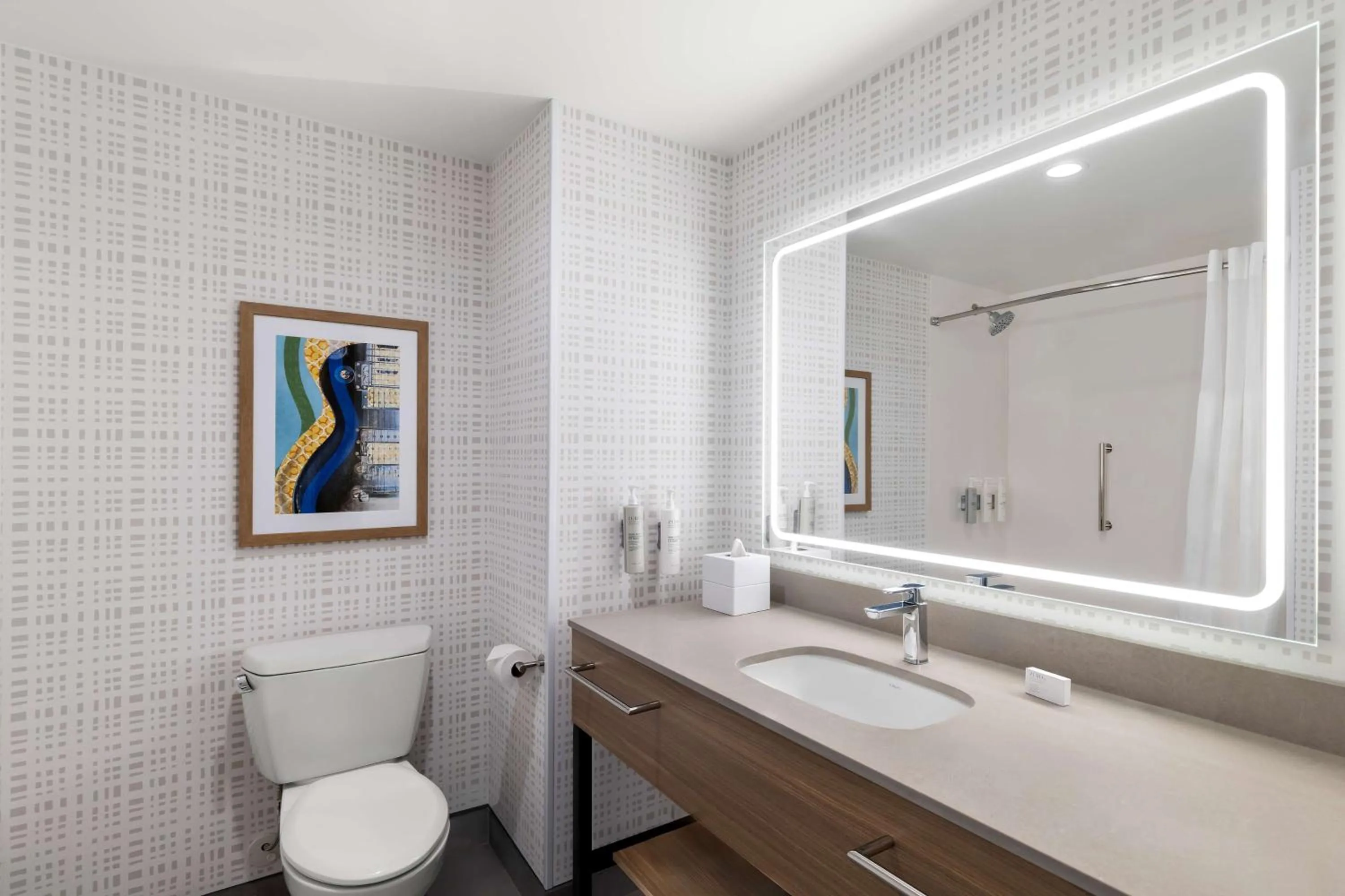 Bathroom in Hampton Inn & Suites Corona, Ca