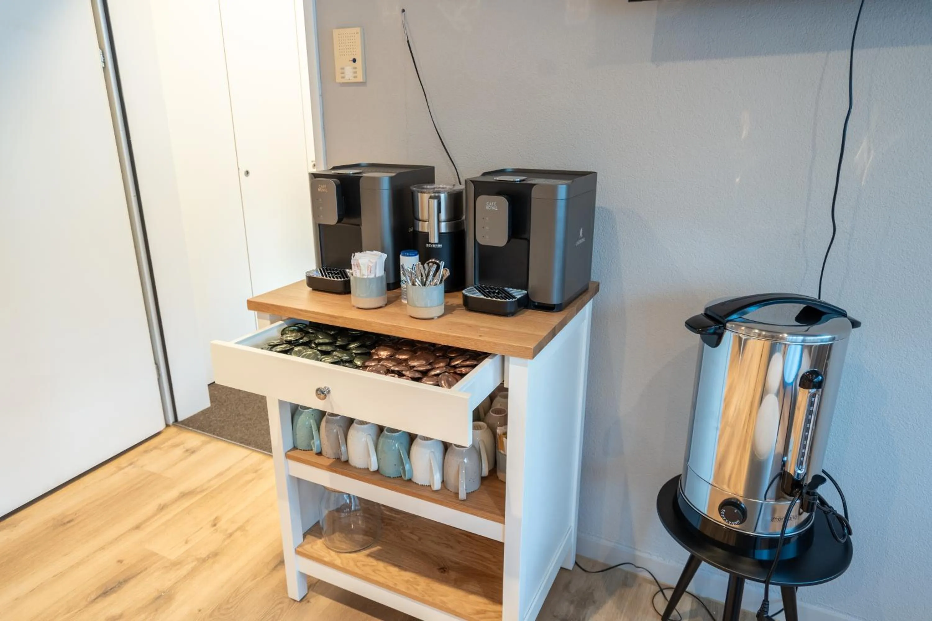 Coffee/tea facilities in Studio 54 Davos