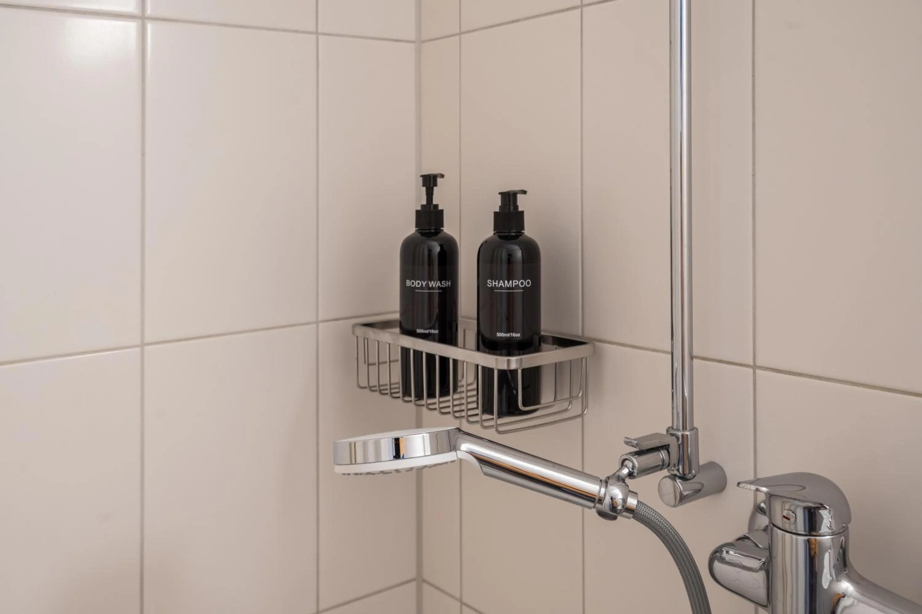 Shower in Studio 54 Davos