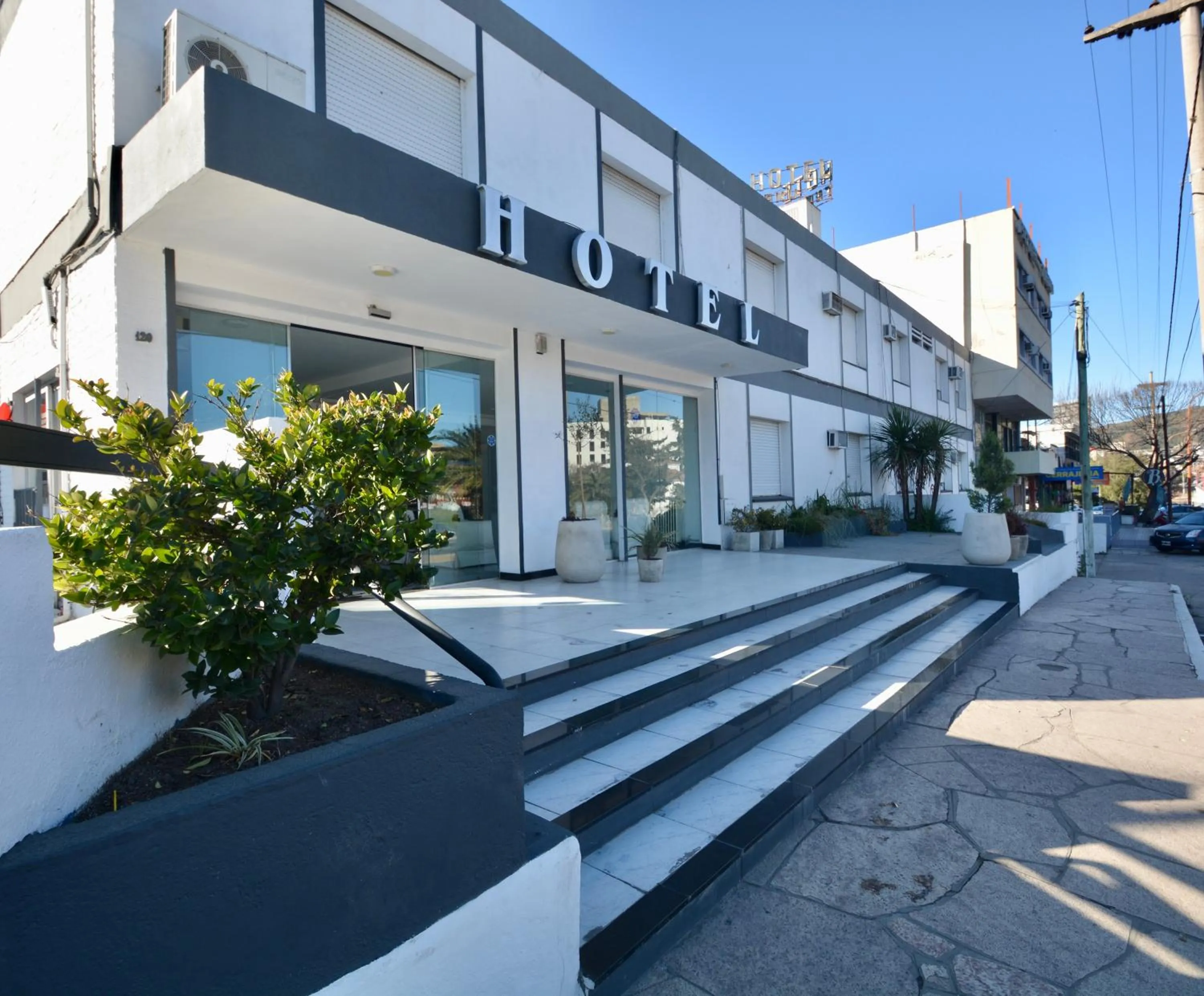 Hotel Montecarlo PSH