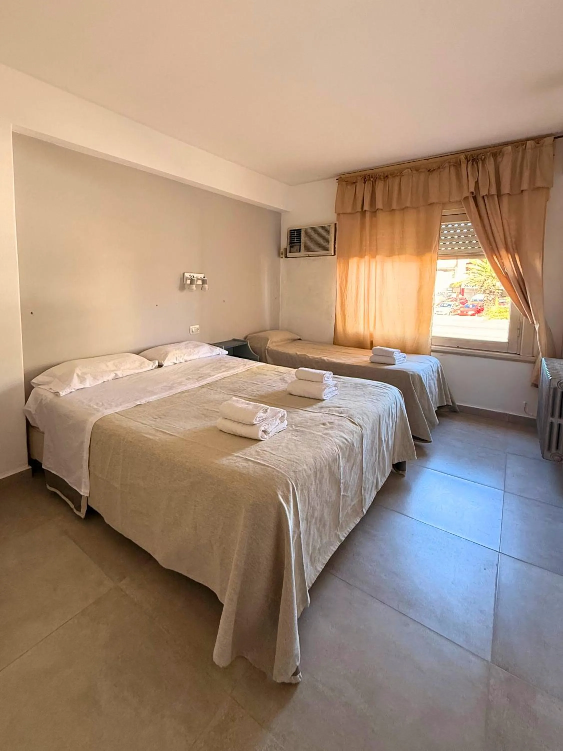 Bed in Hotel Montecarlo PSH