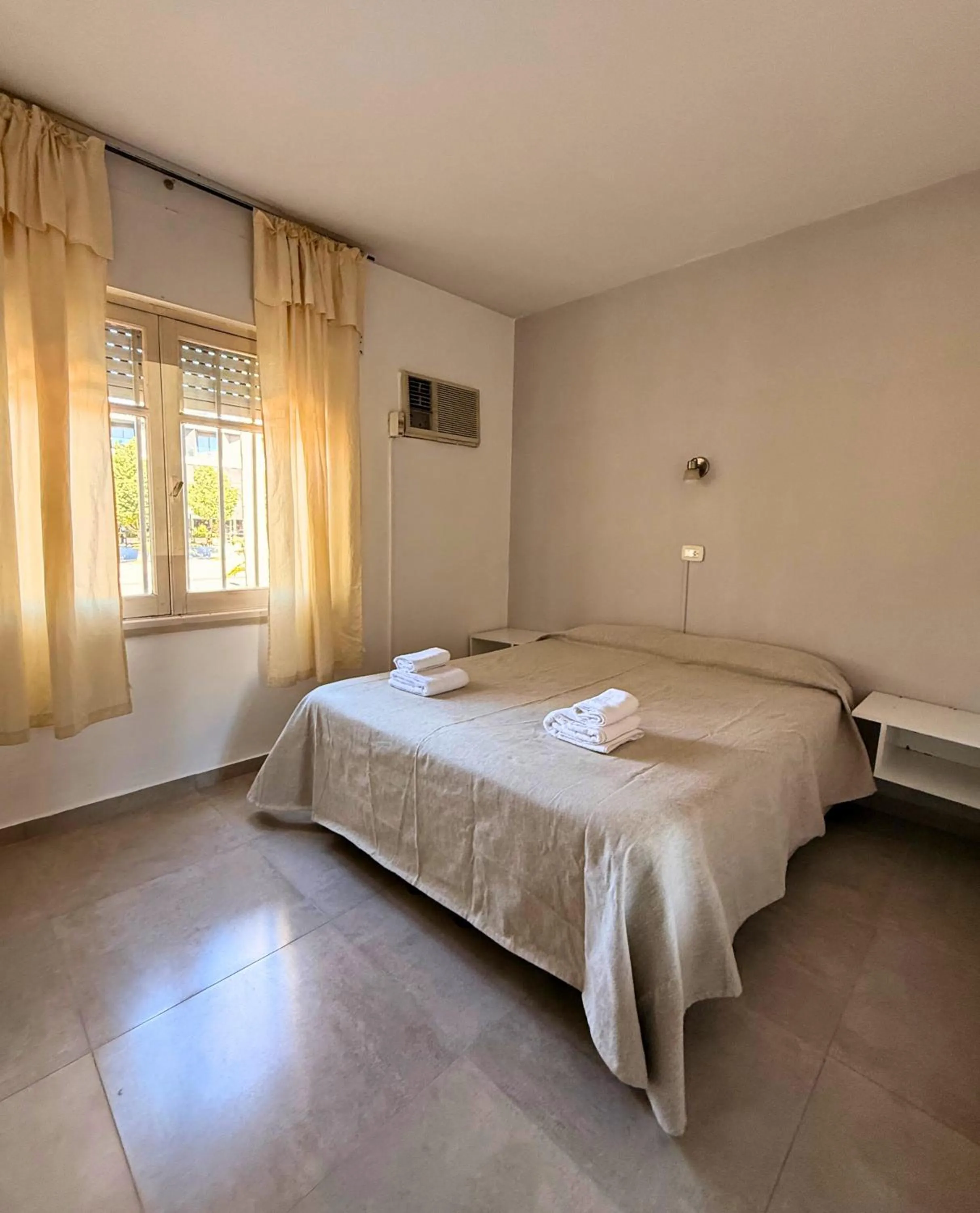 Bed in Hotel Montecarlo PSH