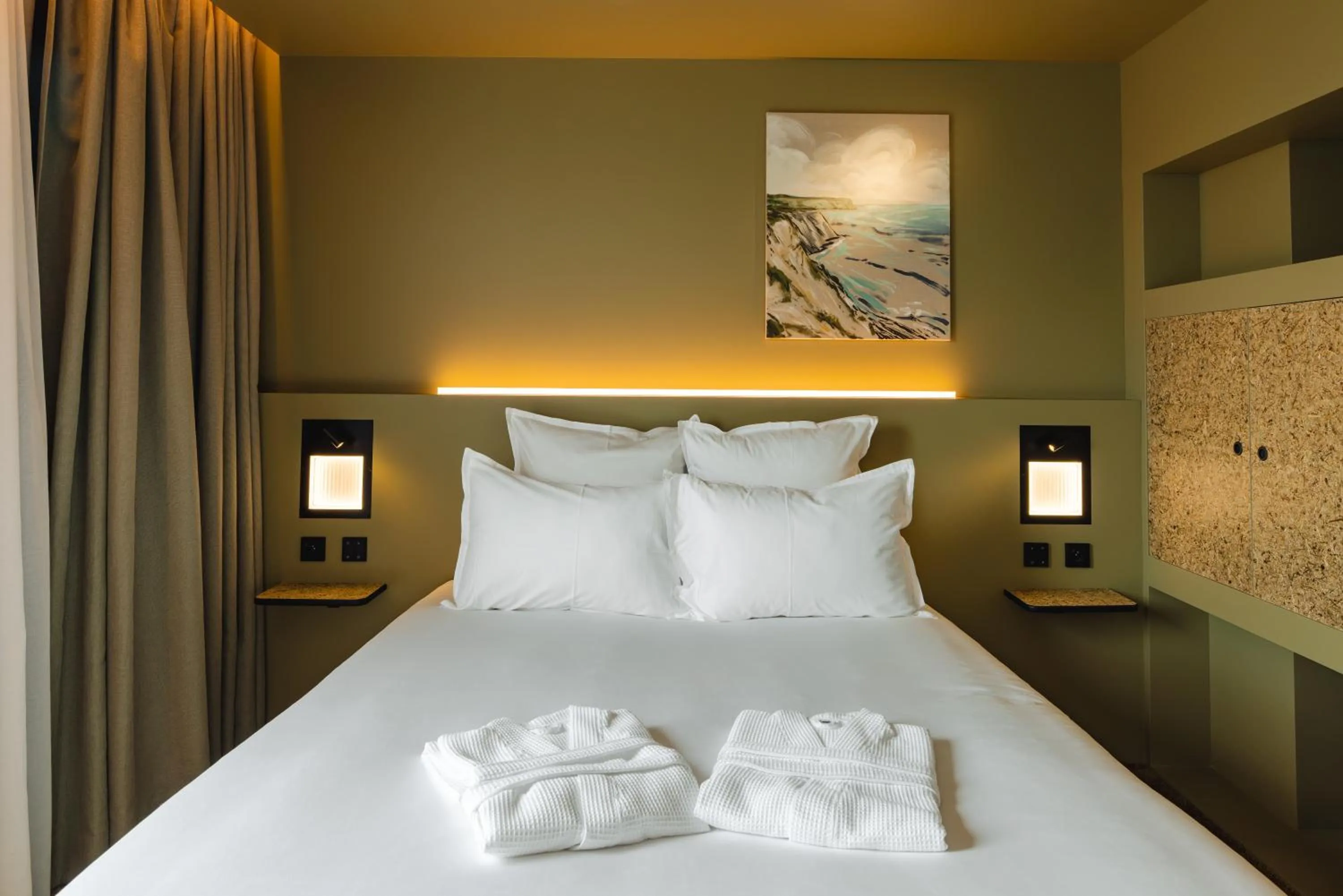 Bed in Bizipoz Hôtel