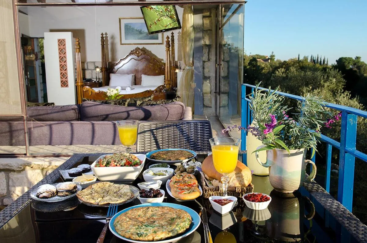 Breakfast in The Sound Of The Flute