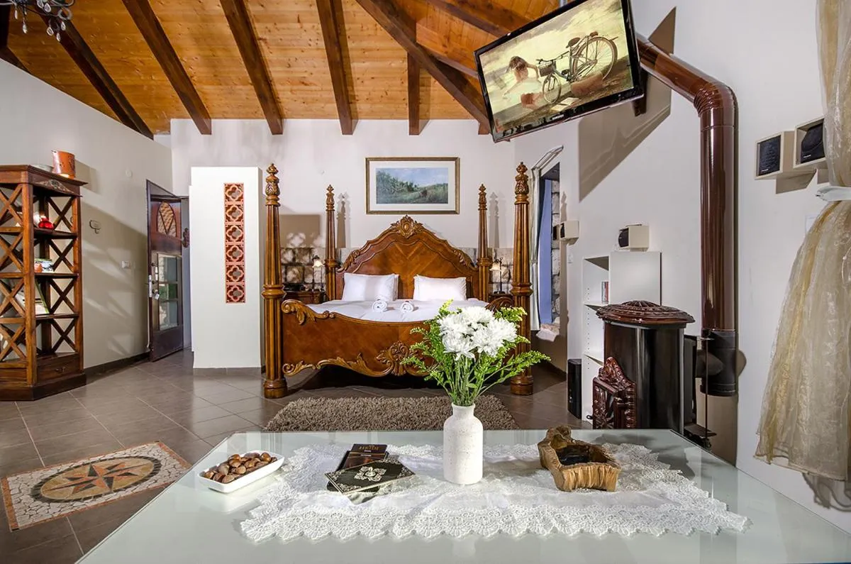 Bed in The Sound Of The Flute