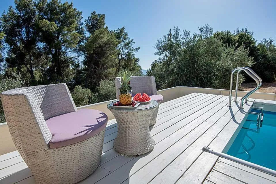 Swimming pool in The Sound Of The Flute