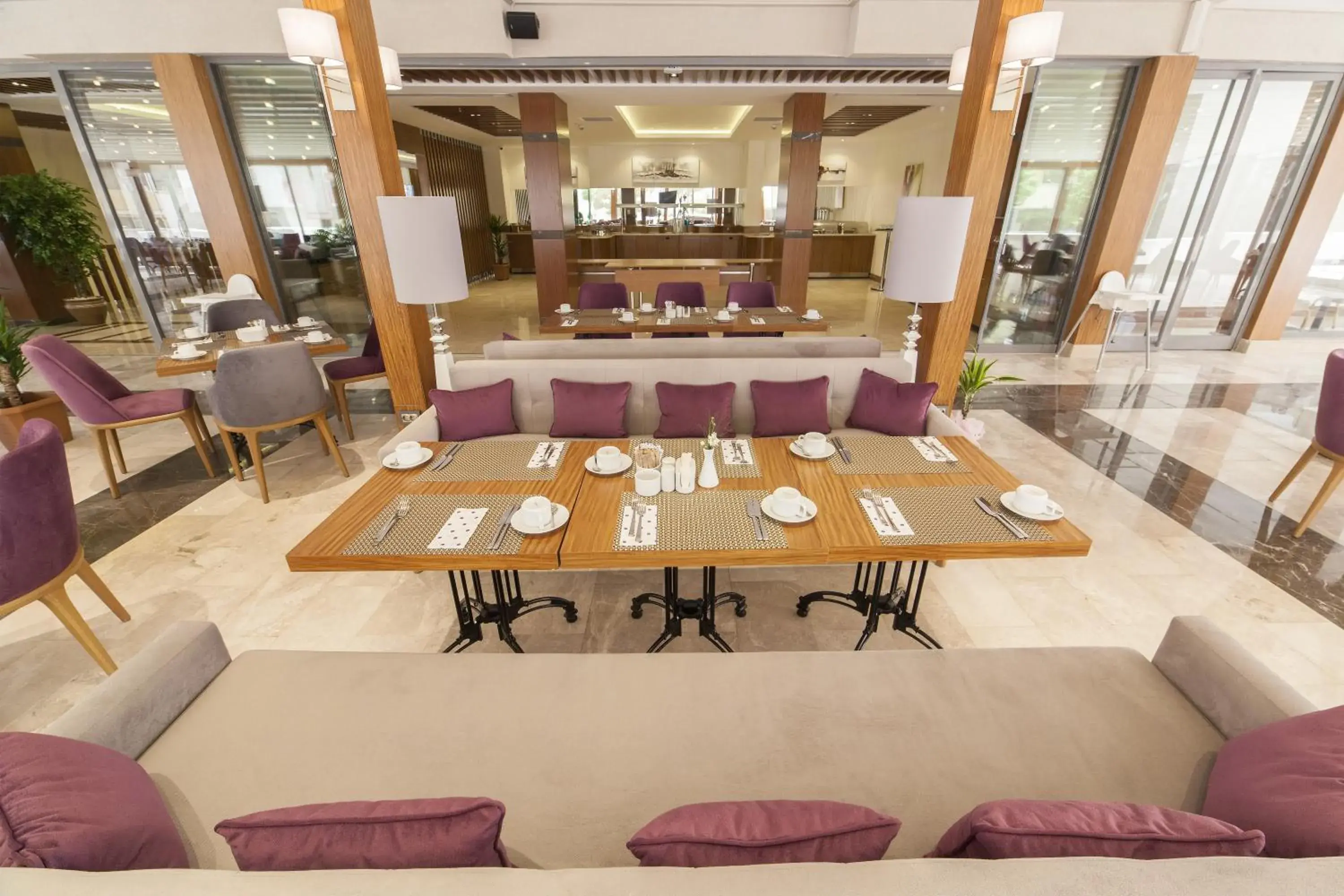 Restaurant/places to eat in Lamec Hotel Business Restaurant/places to eat in Lamec Hotel Business