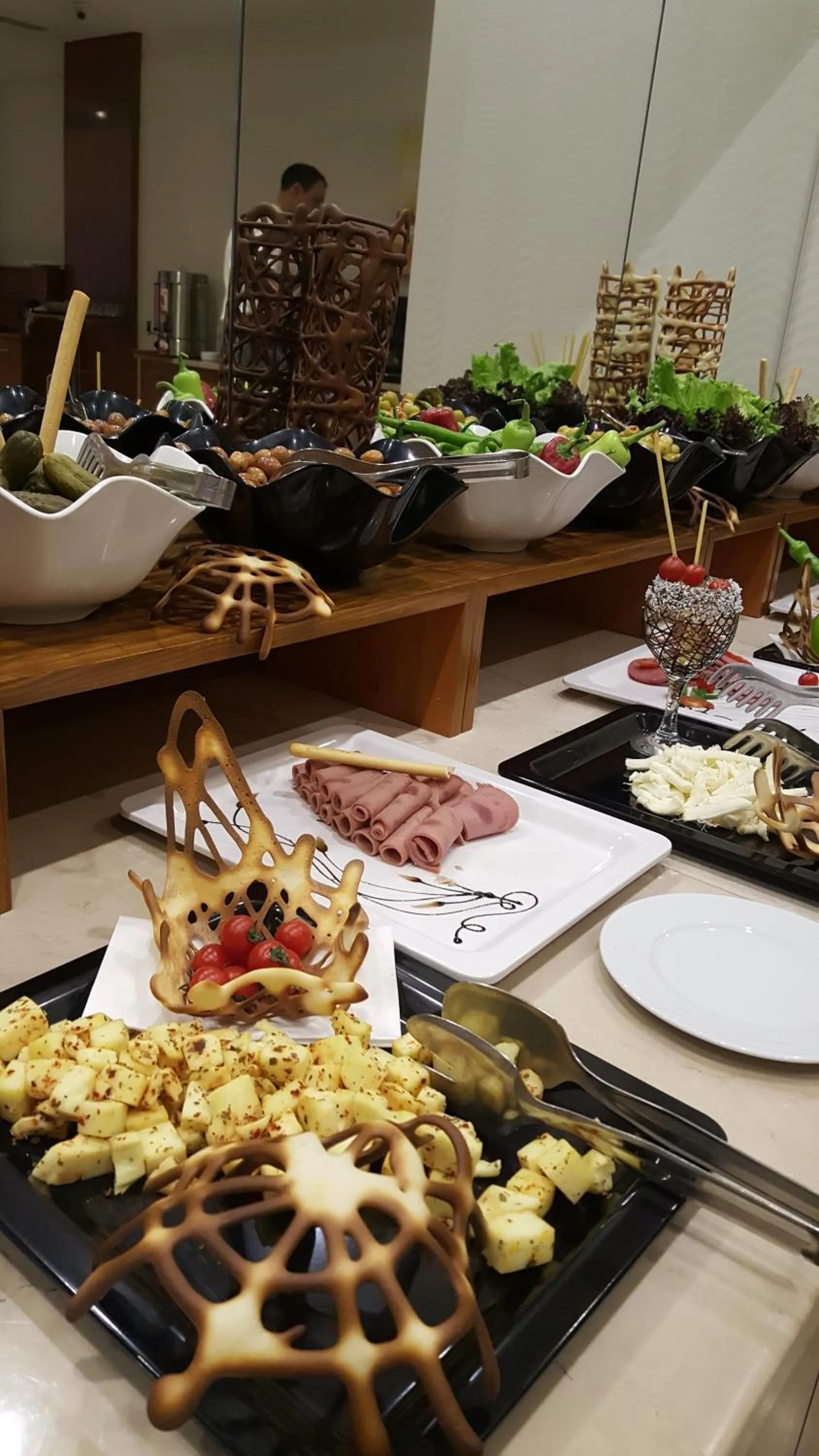 Breakfast in Lamec Hotel Business