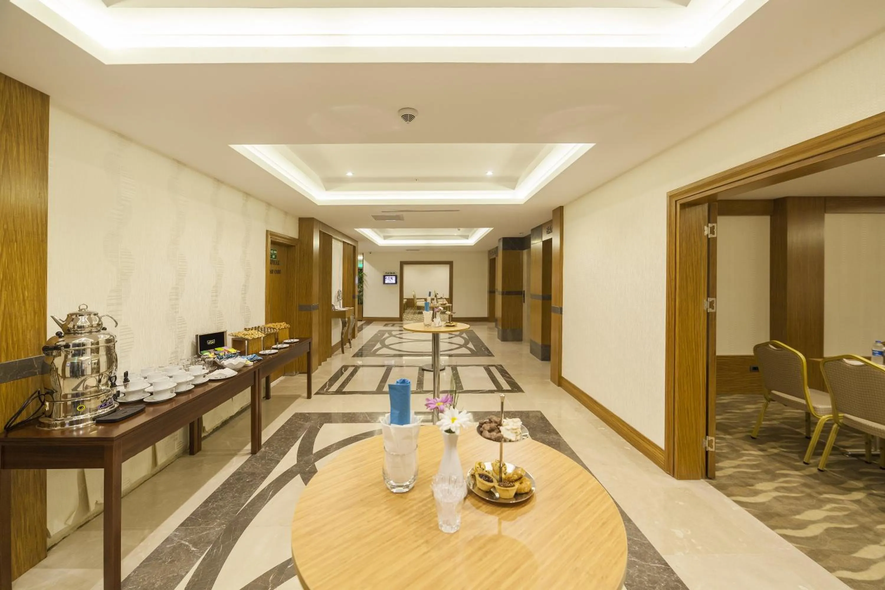 Meeting/conference room in Lamec Hotel Business