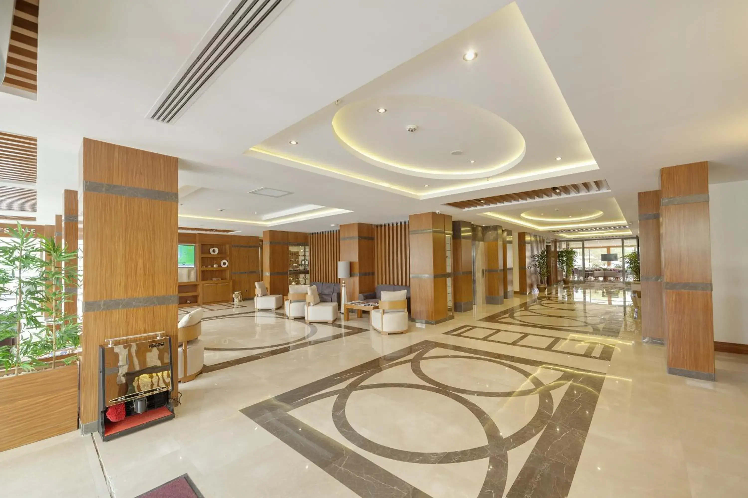 Lobby or reception in Lamec Hotel Business Lobby or reception in Lamec Hotel Business