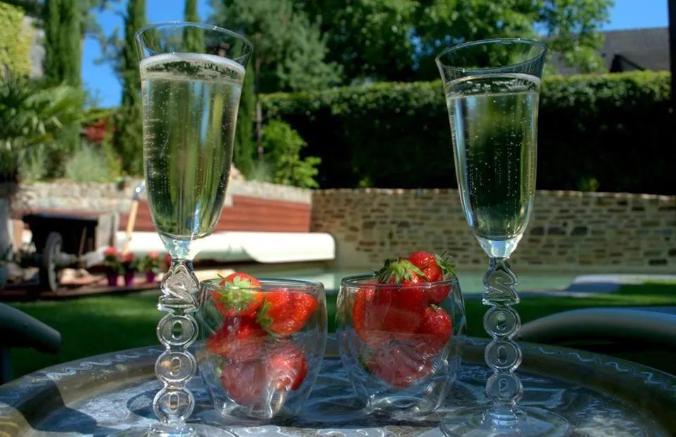 Property building in La Fiole Ambiance