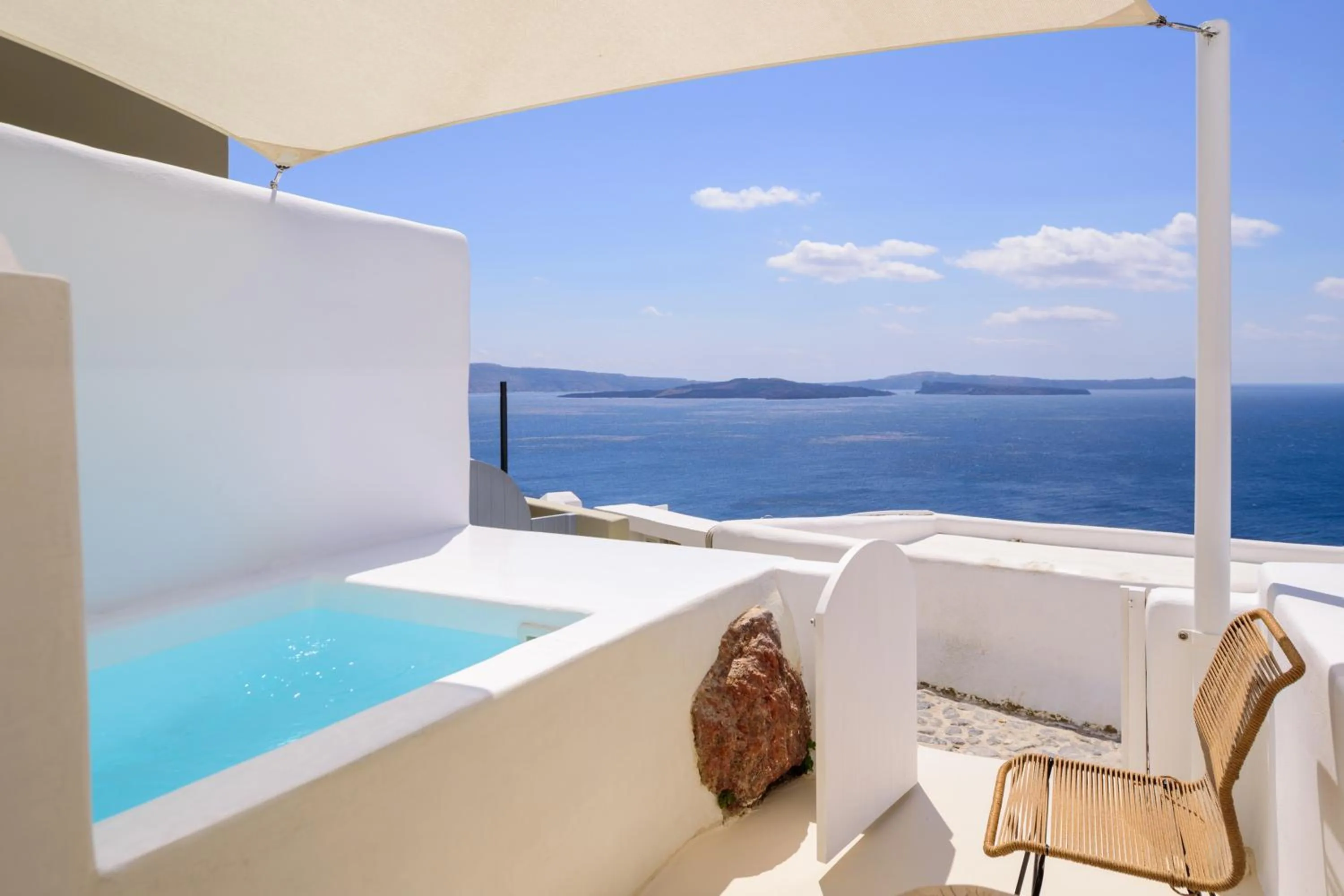 Hot Tub in Gaia Suites