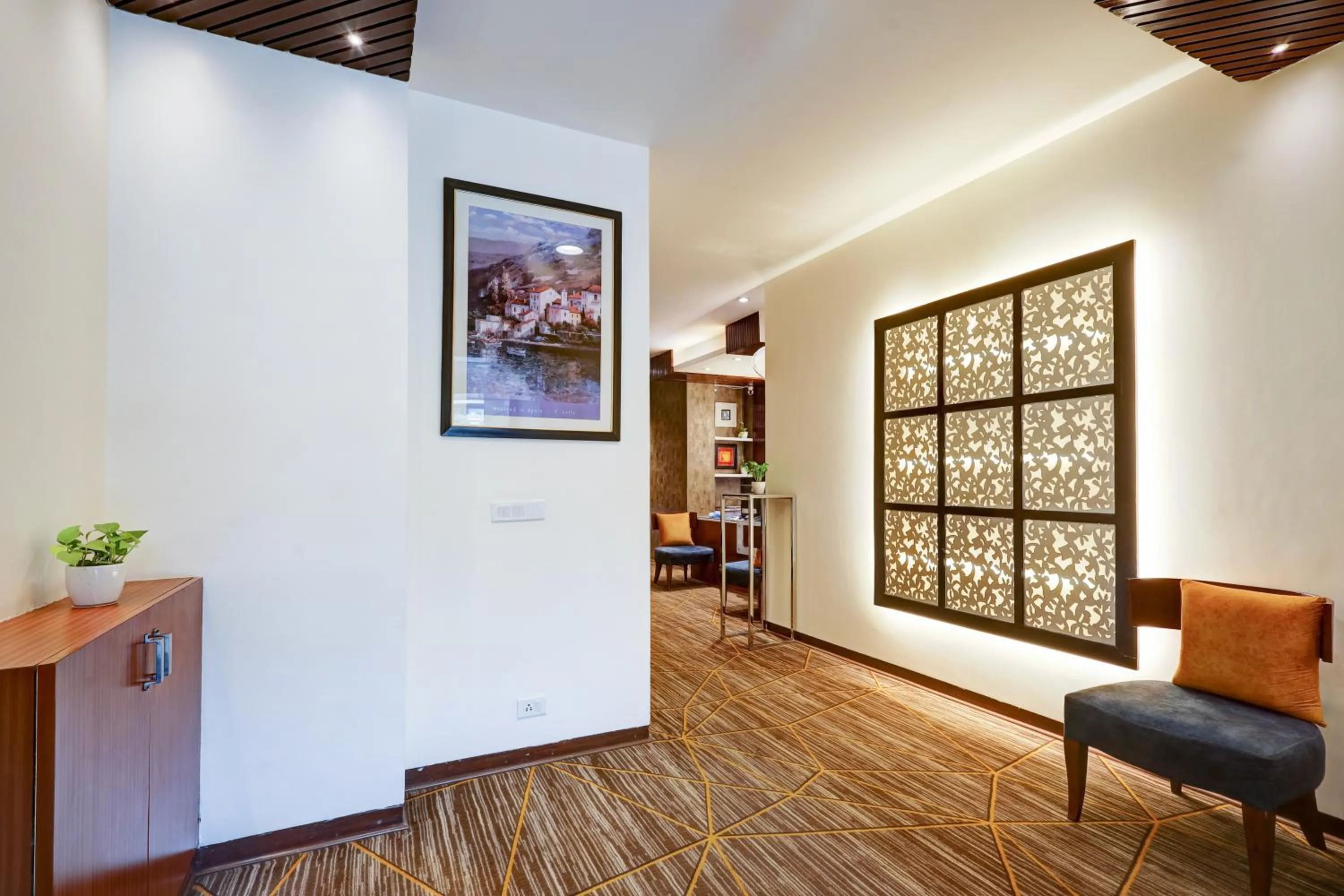 Property building in Hotel 91 Golf Course Road