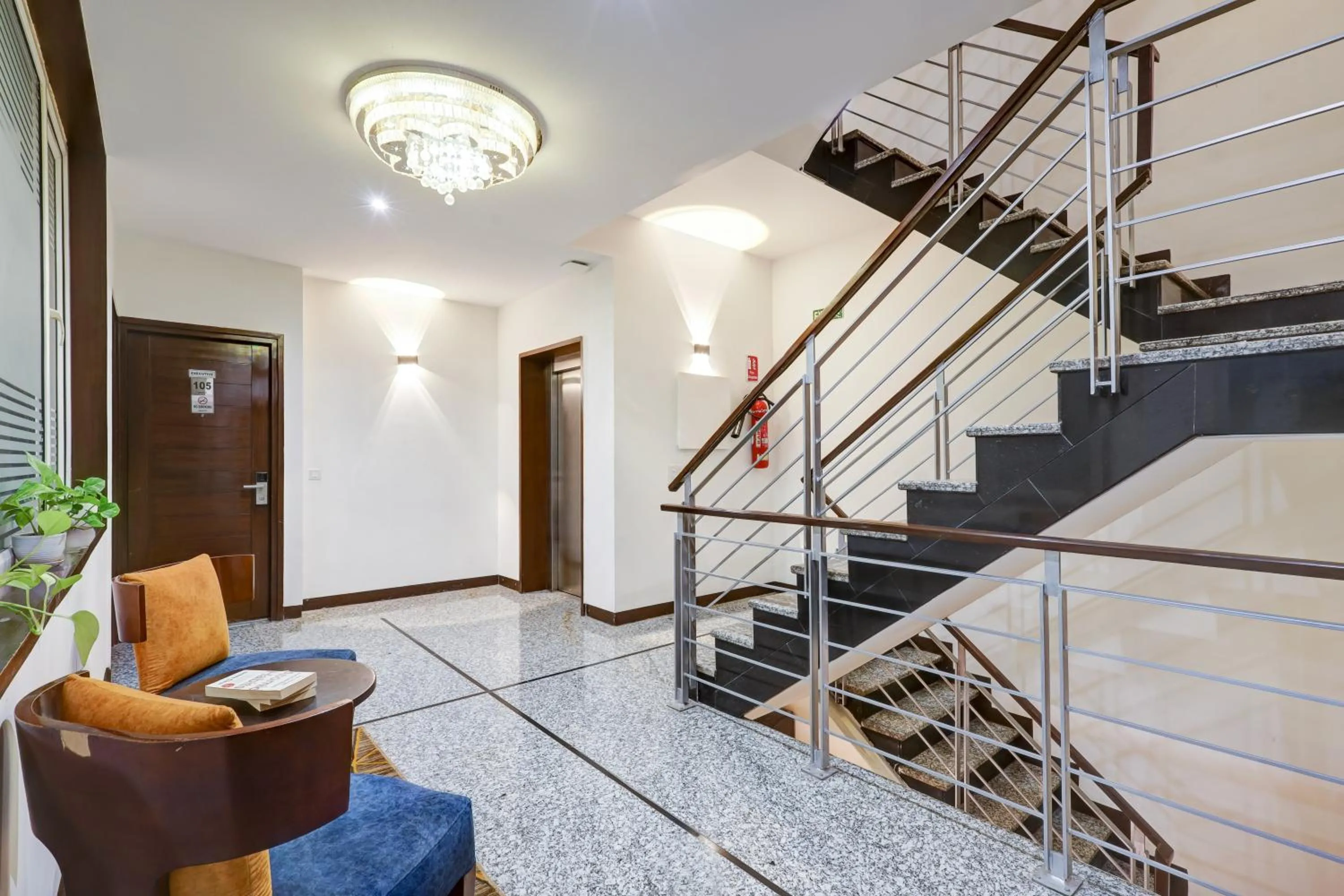 Property building in Hotel 91 Golf Course Road