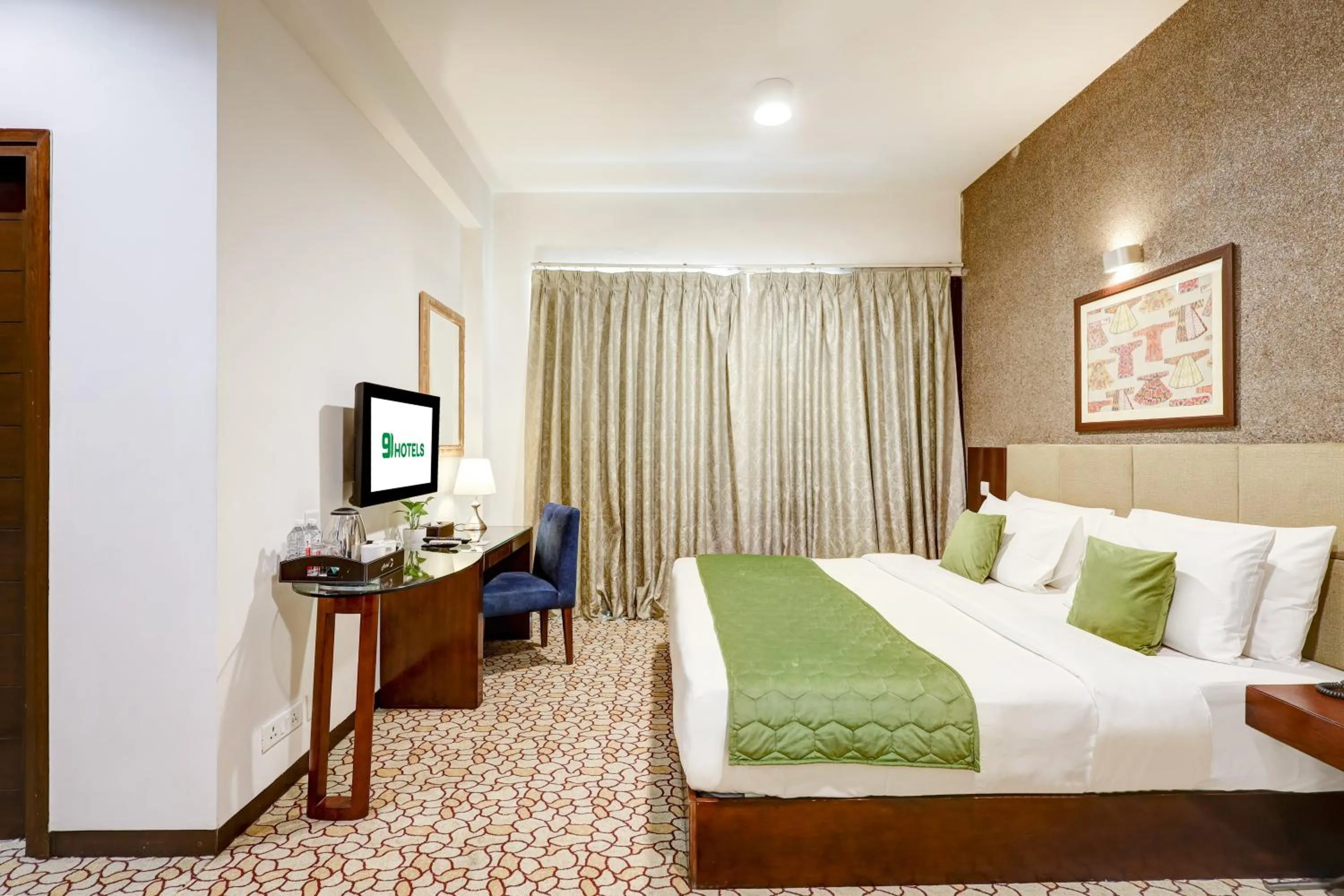 Bedroom, Bed in Hotel 91 Golf Course Road