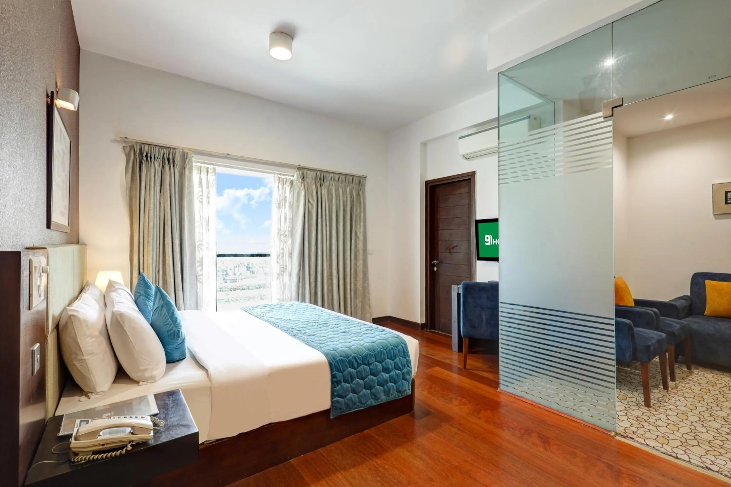 Photo of the whole room, Bed in Hotel 91 Golf Course Road