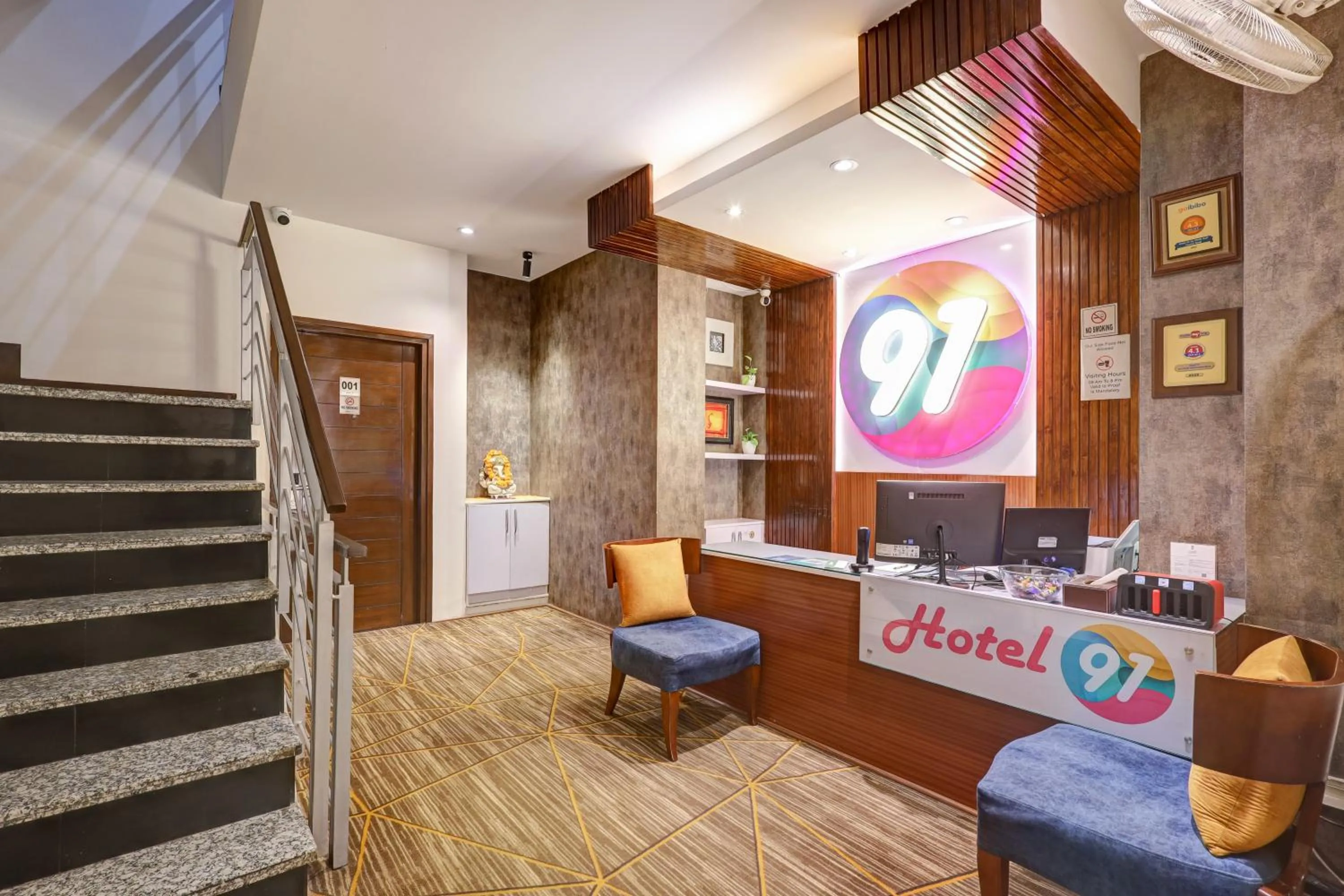 Property building in Hotel 91 Golf Course Road