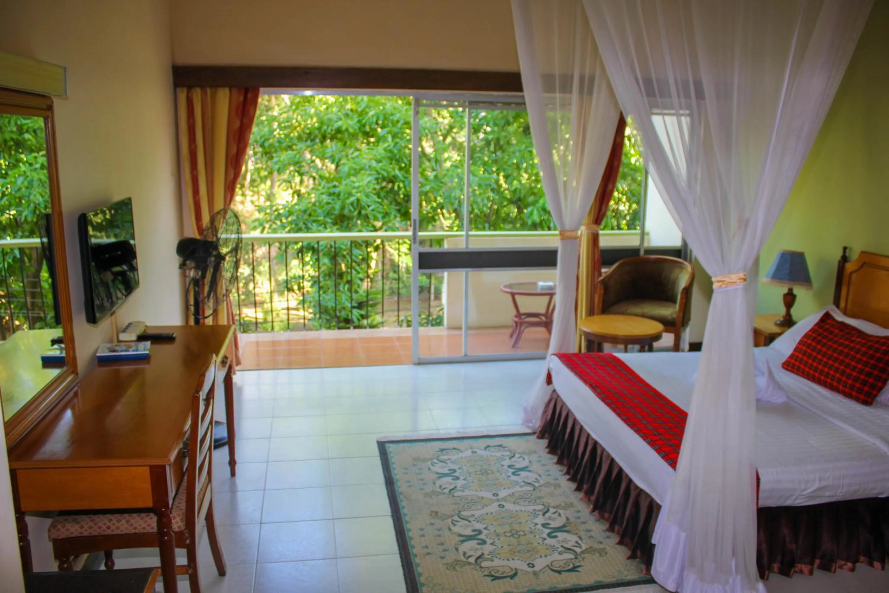 Photo of the whole room, Bed in Equator Hotel