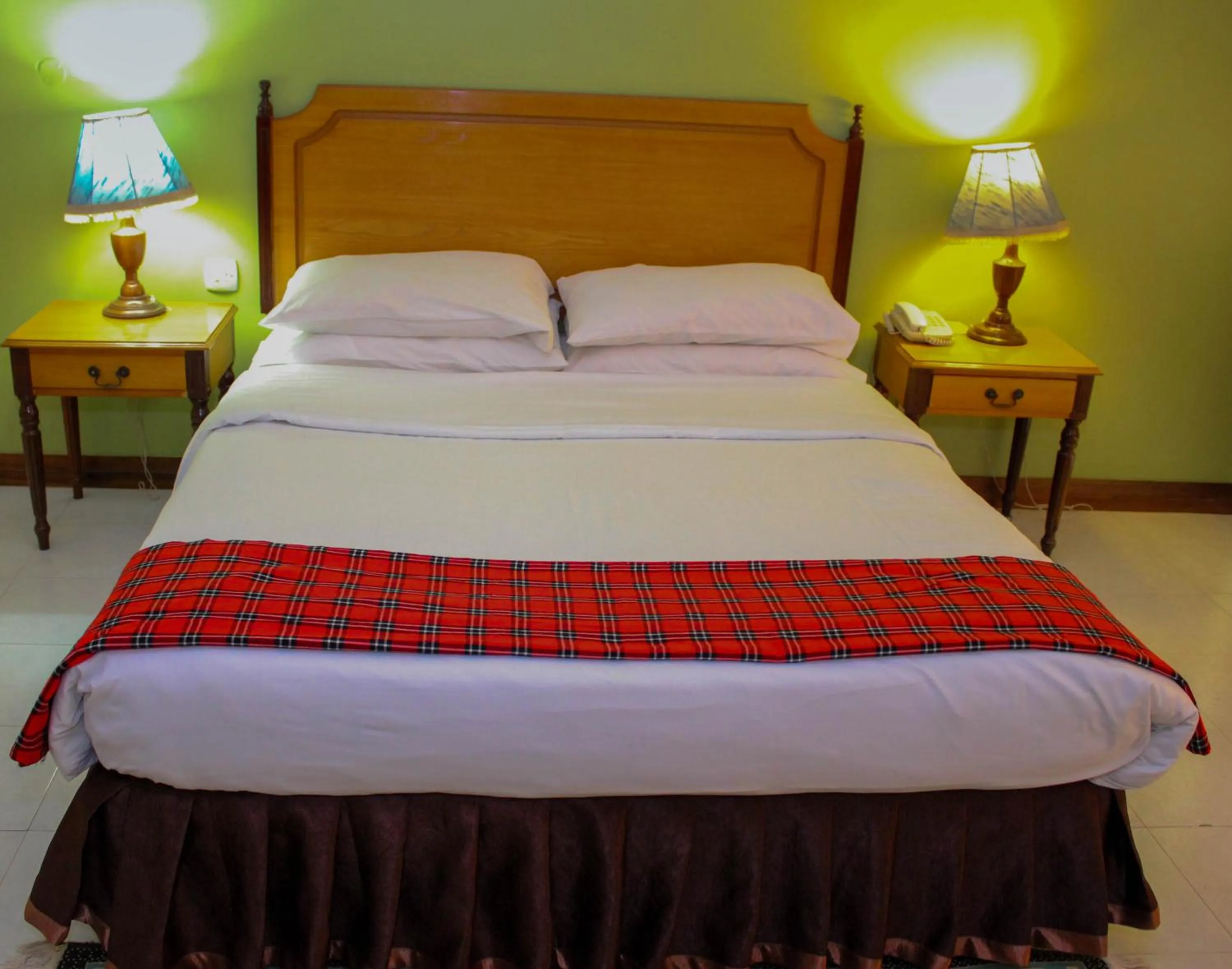 Bedroom, Bed in Equator Hotel