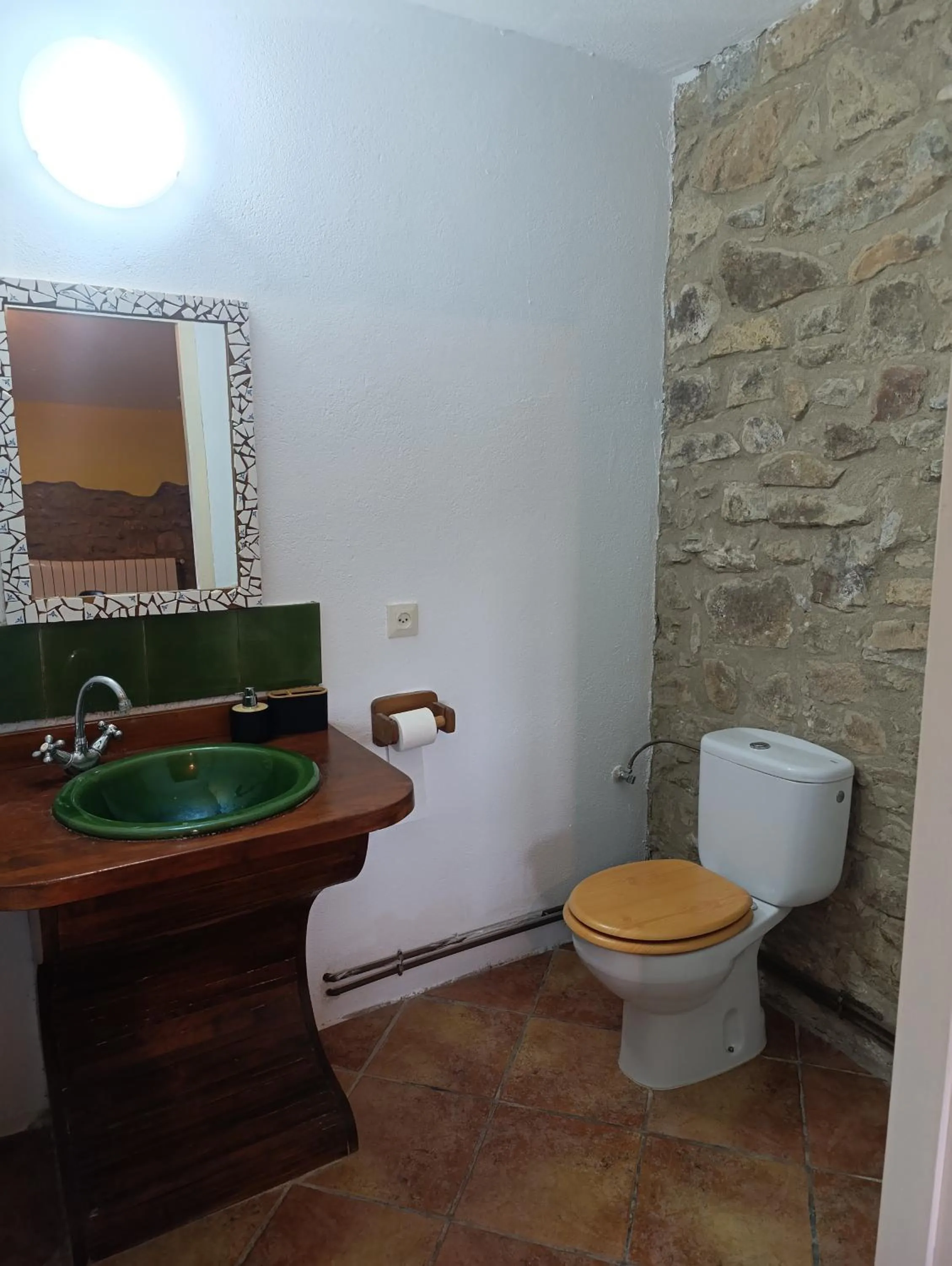 Shower in Mas Pitre