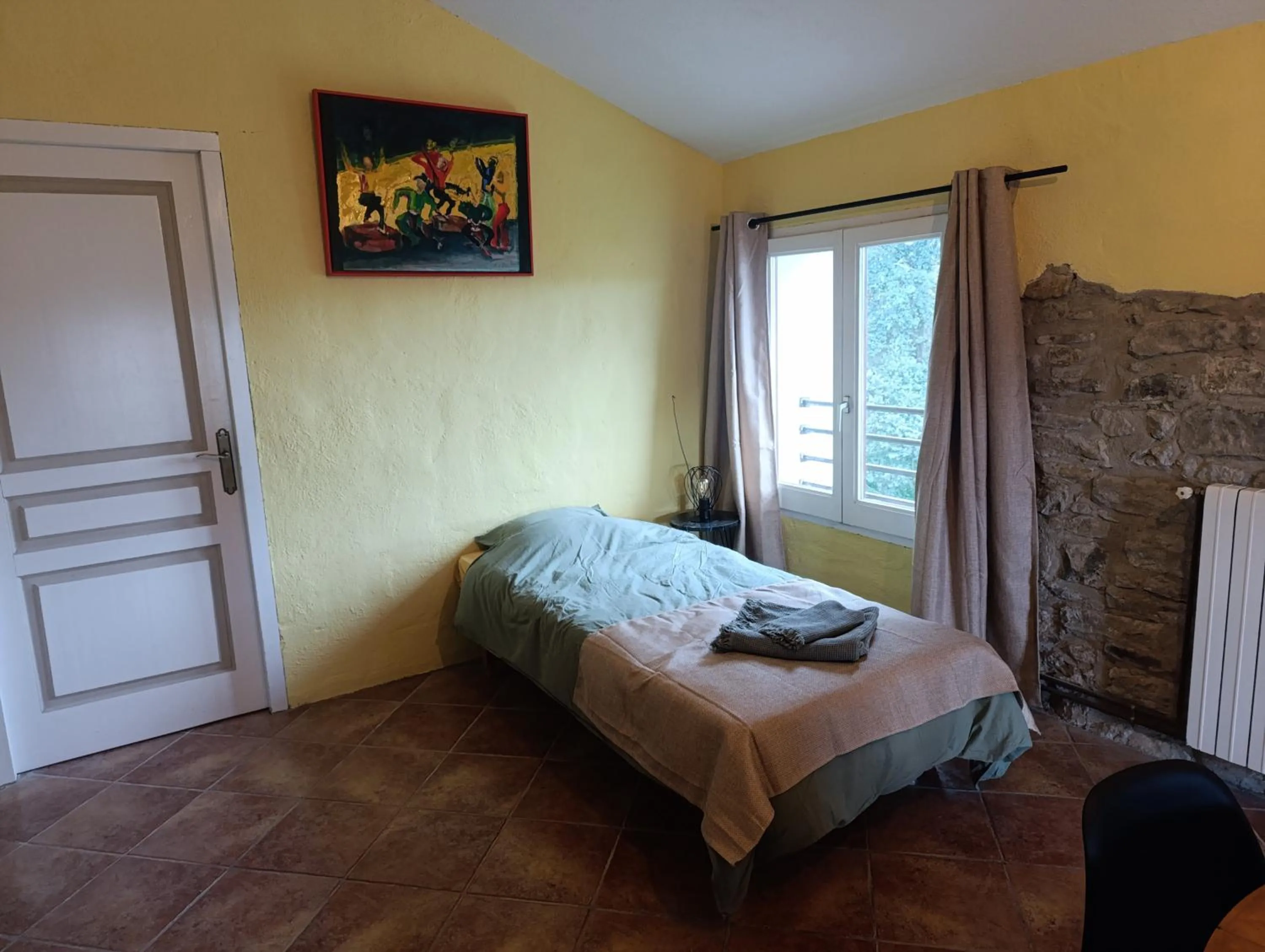 Photo of the whole room, Bed in Mas Pitre