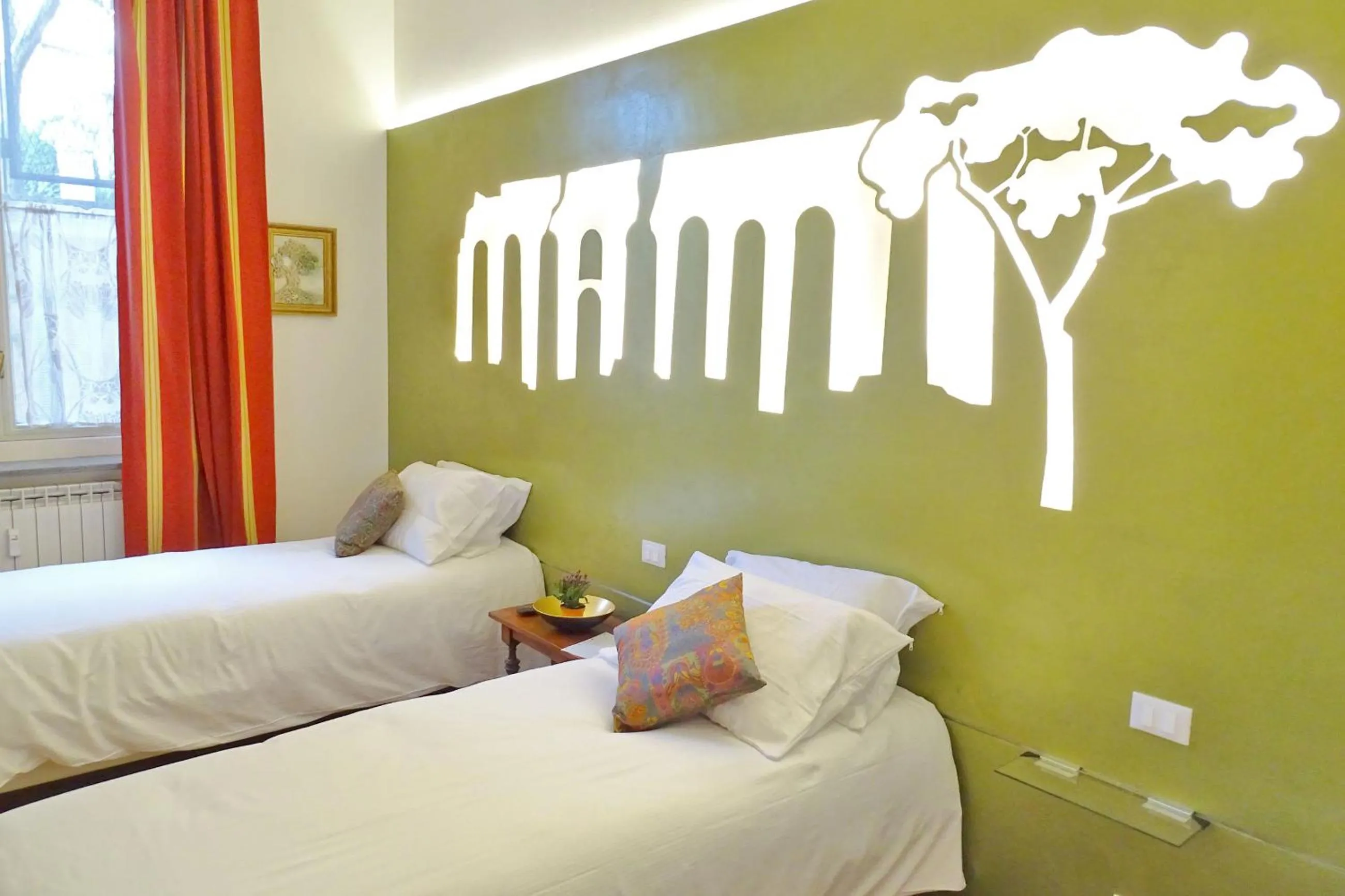 Photo of the whole room, Bed in A Star Inn