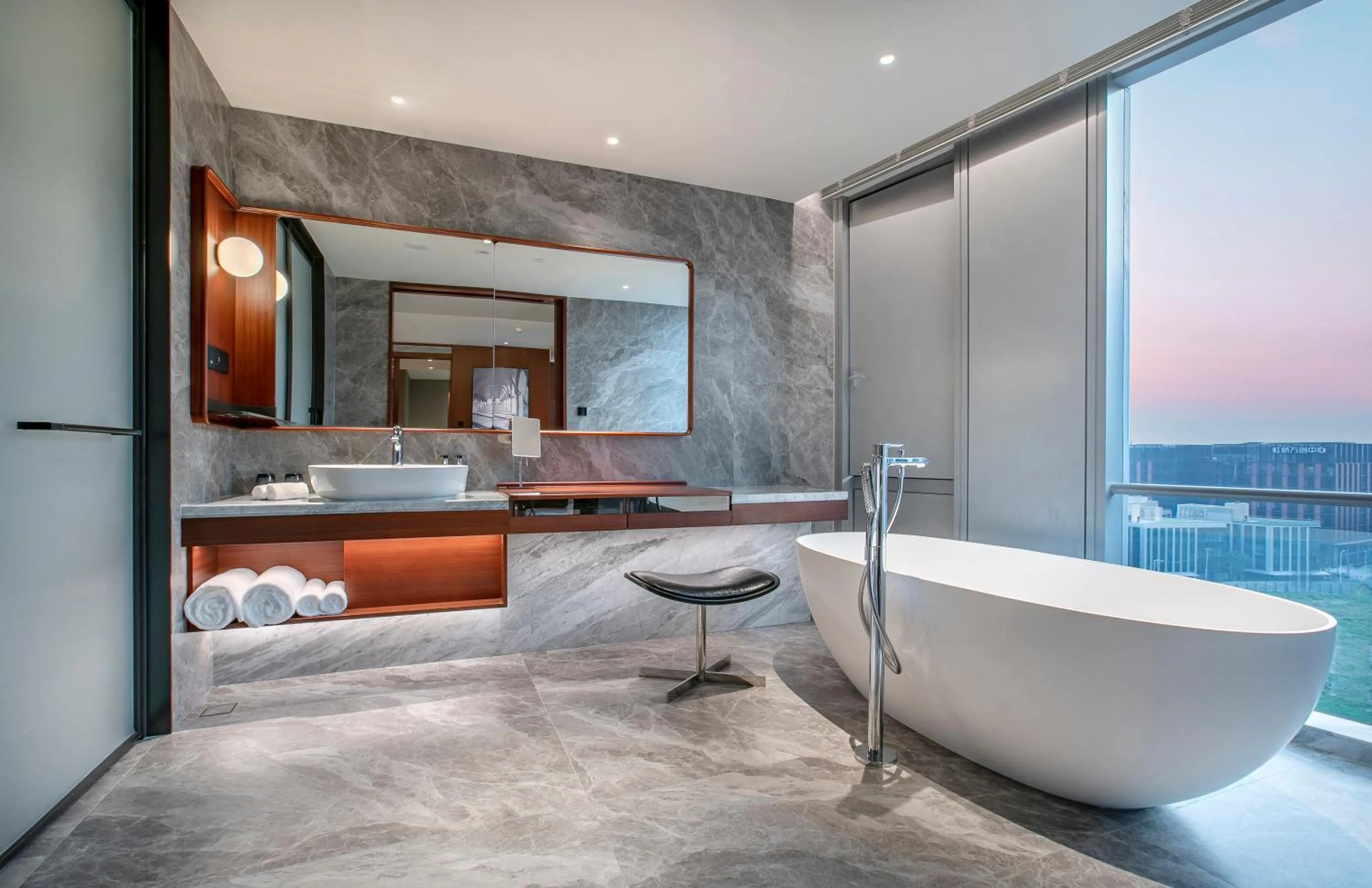 Bath in MaxX By Steigenberger Shanghai,Hongqiao