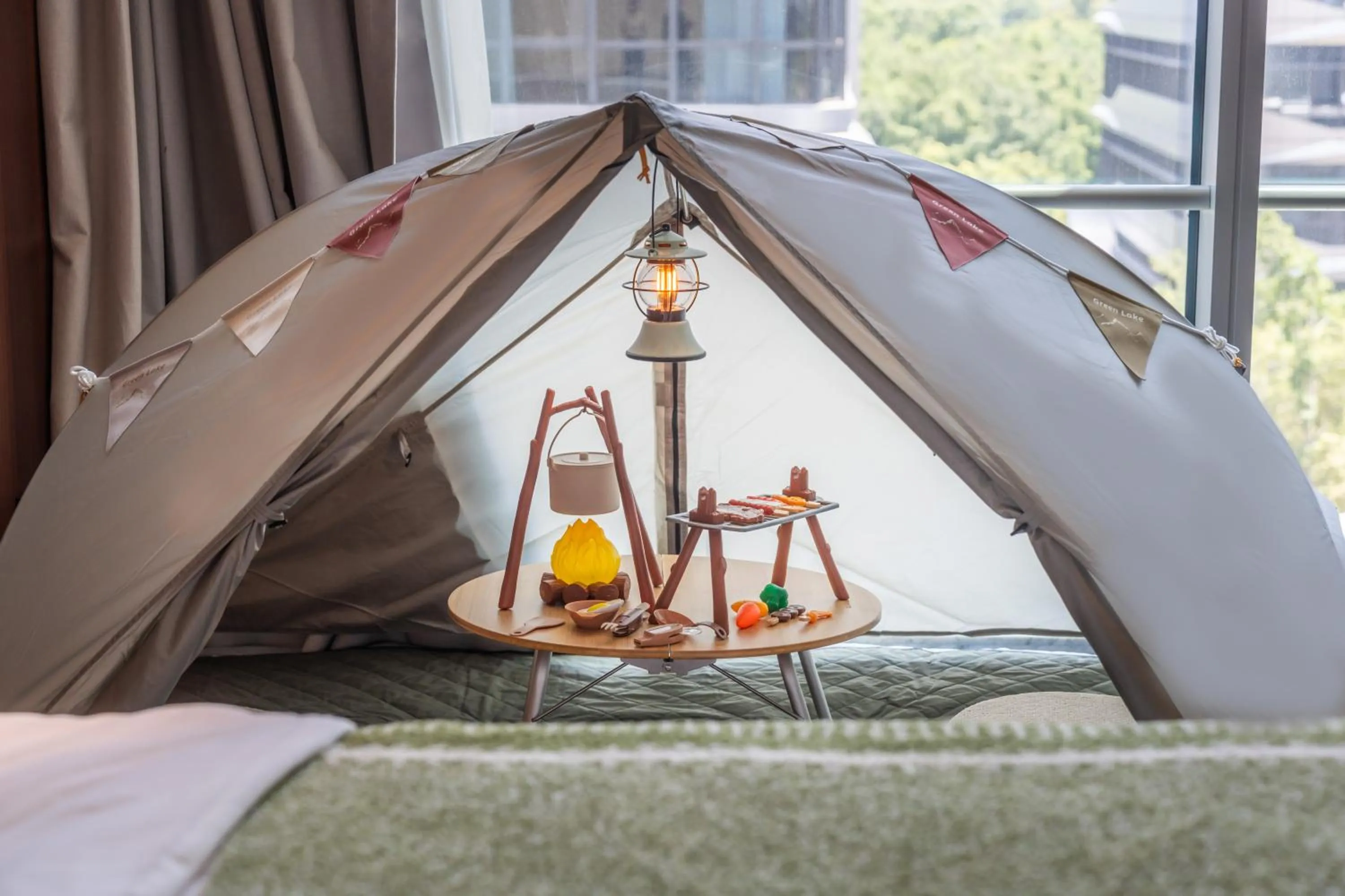 Seating area, Bed in MaxX By Steigenberger Shanghai,Hongqiao